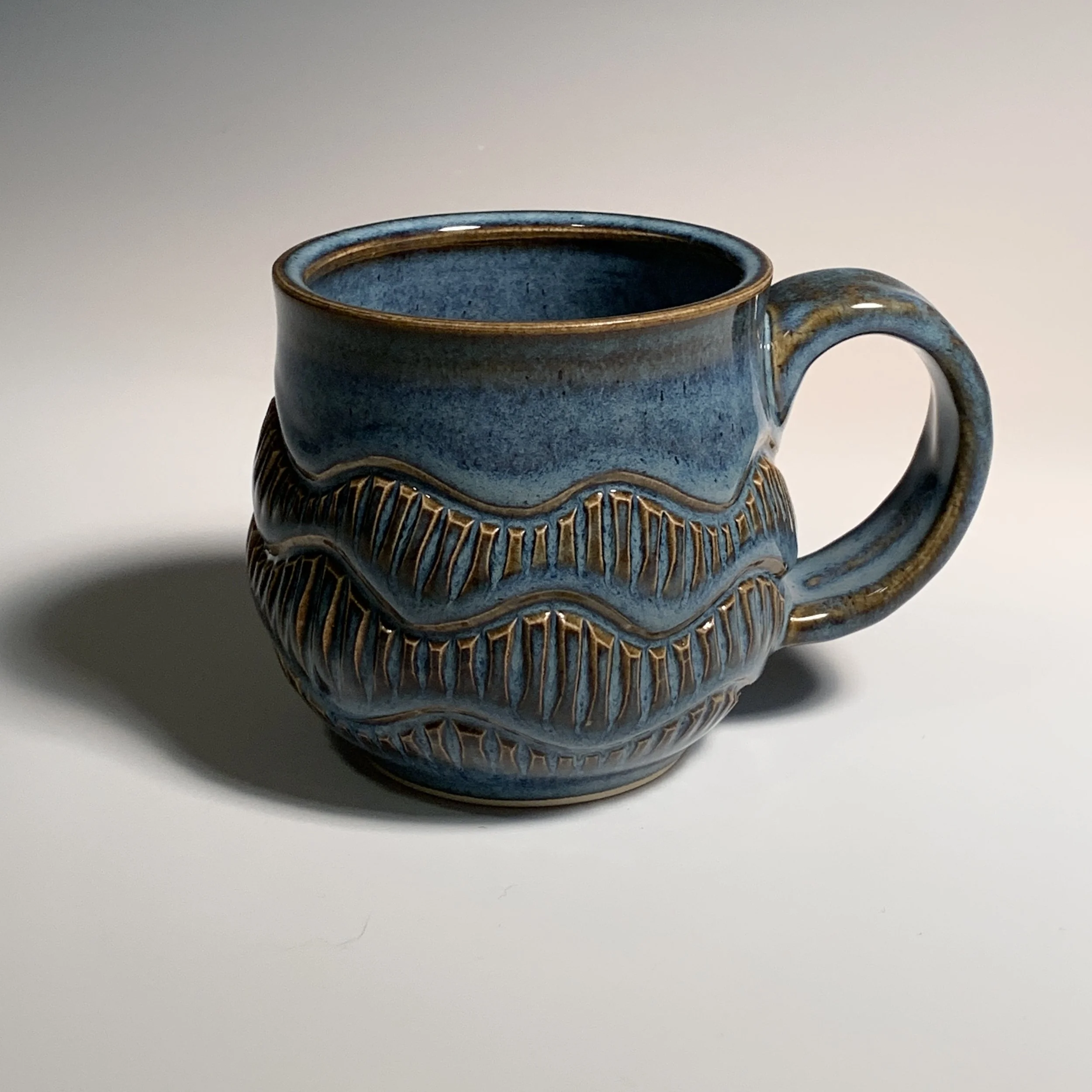 FB Wavy Straight Carve Mug