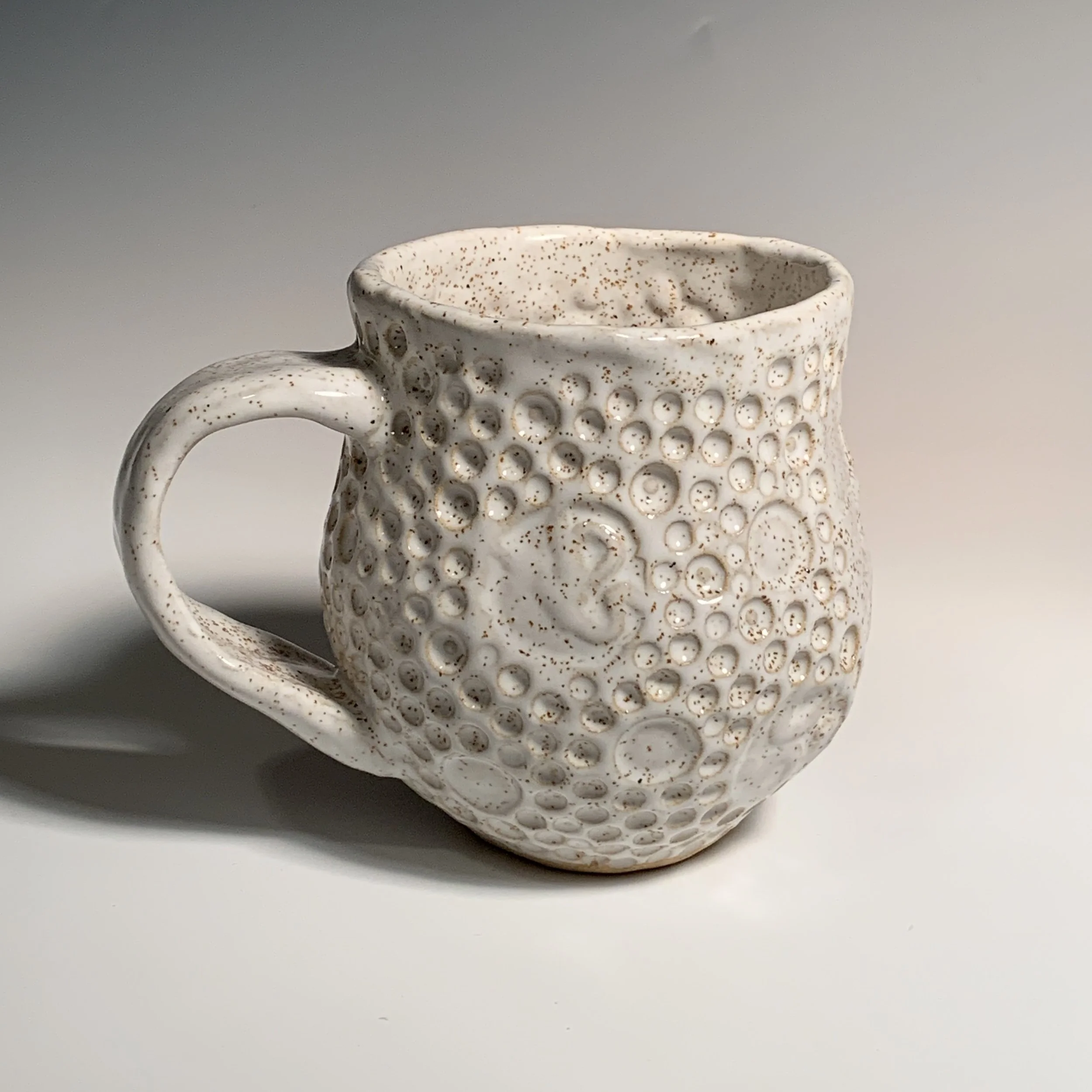 440 Tan Pressed Mug