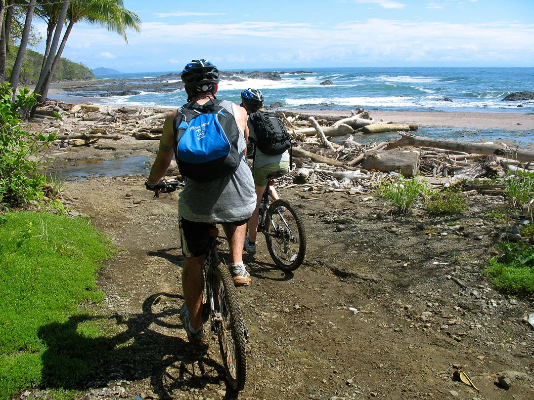 MONTEZUMA BIKE RENTALS *