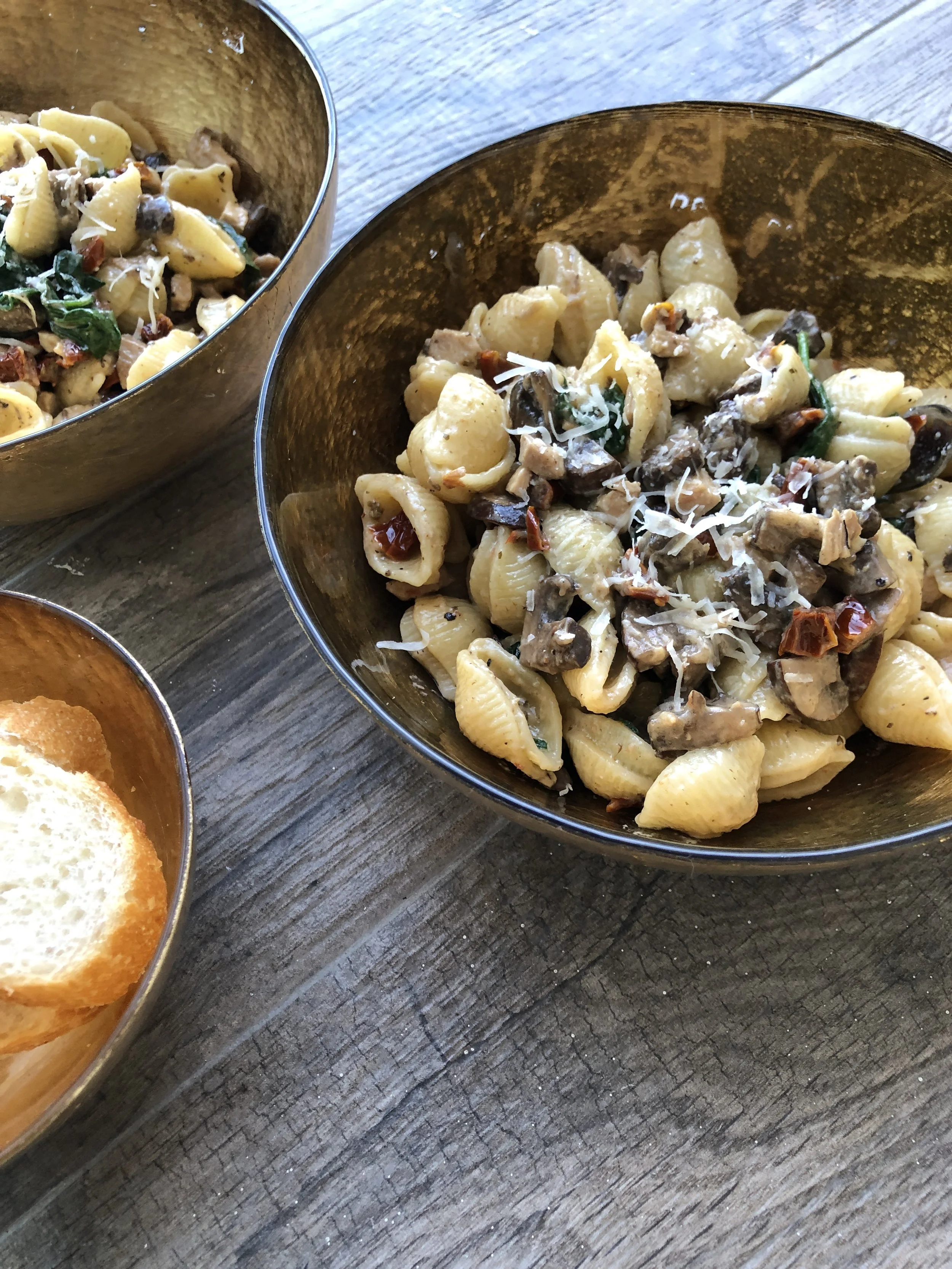Sun-Dried Tomatoes + Mushrooms + Spinach Pasta w/ Mascarpone