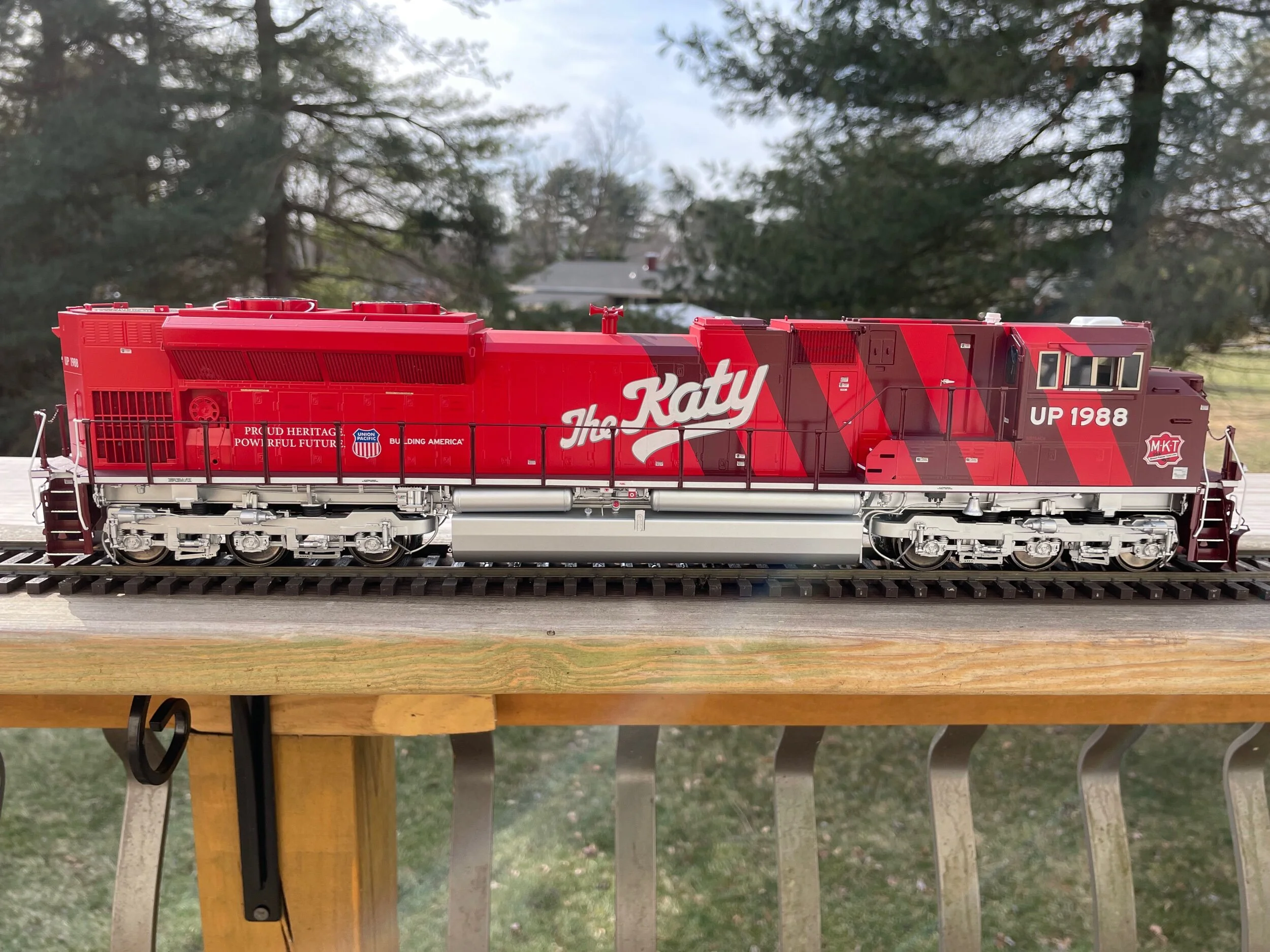 9ECB0C9D-2B05-4D4F-8937-E5E402F1BEBC