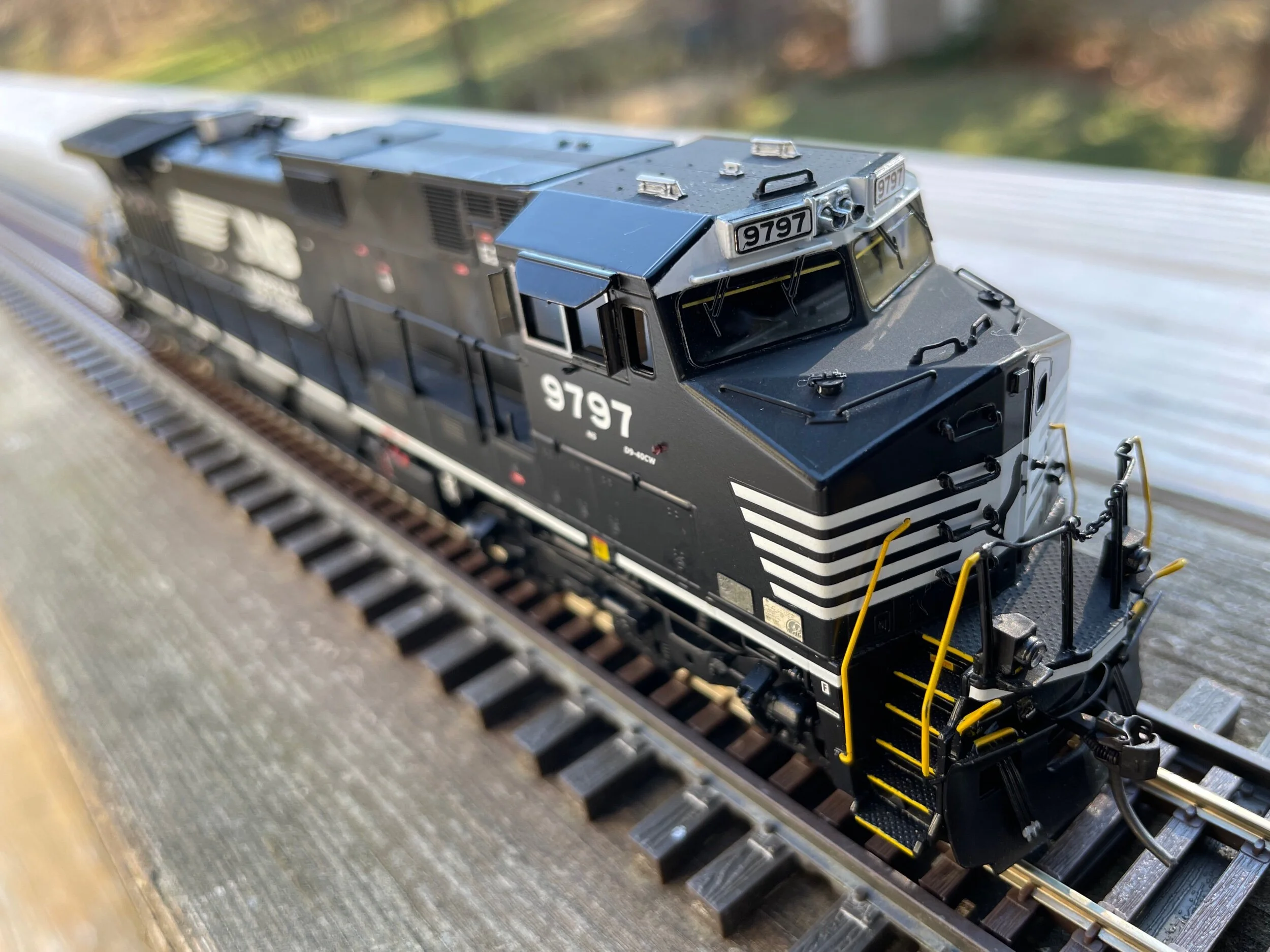 BACA0075-AB20-4015-9C4B-F4497A860316