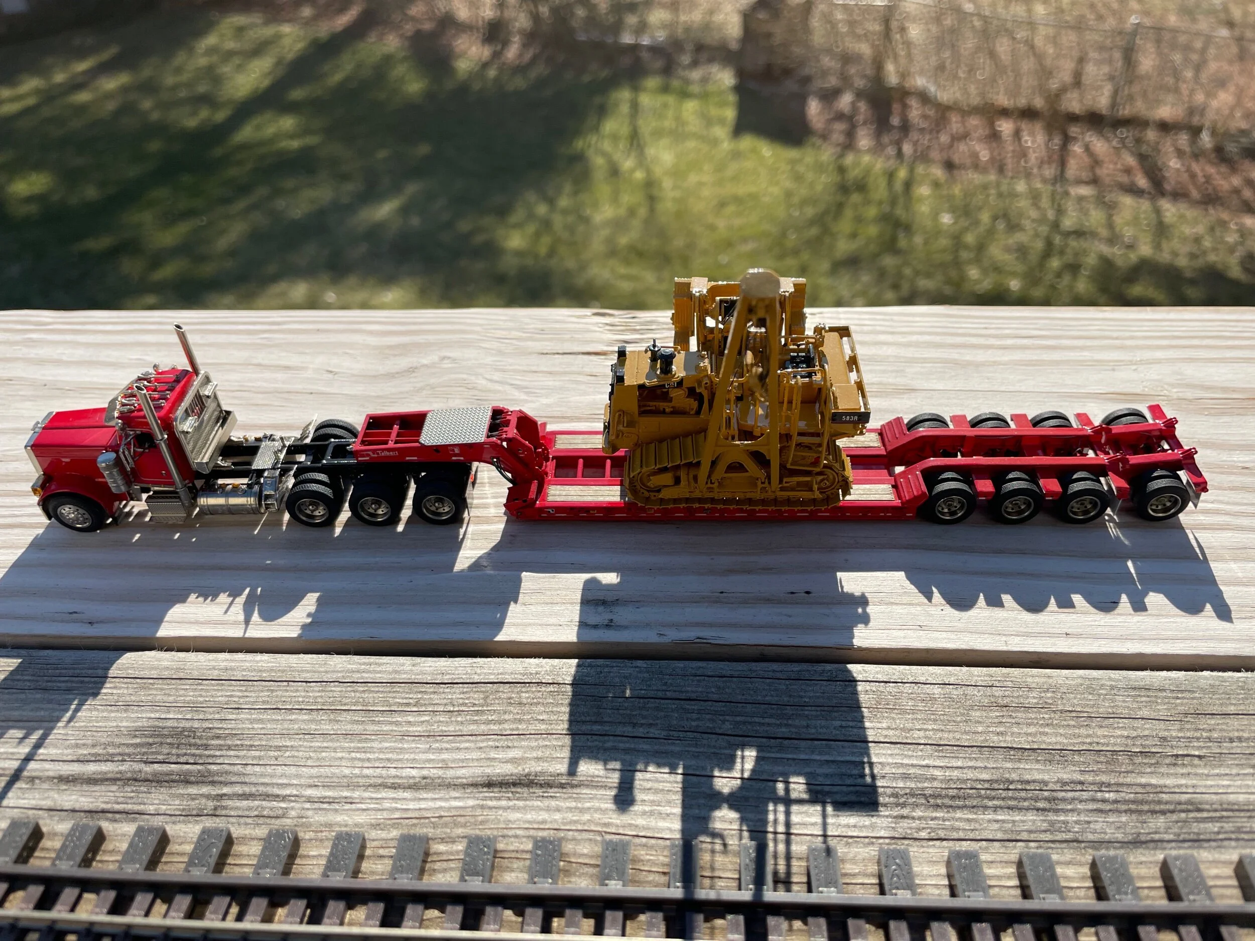 15CE1C01-E370-43F2-885F-7A8DA05BA1AD