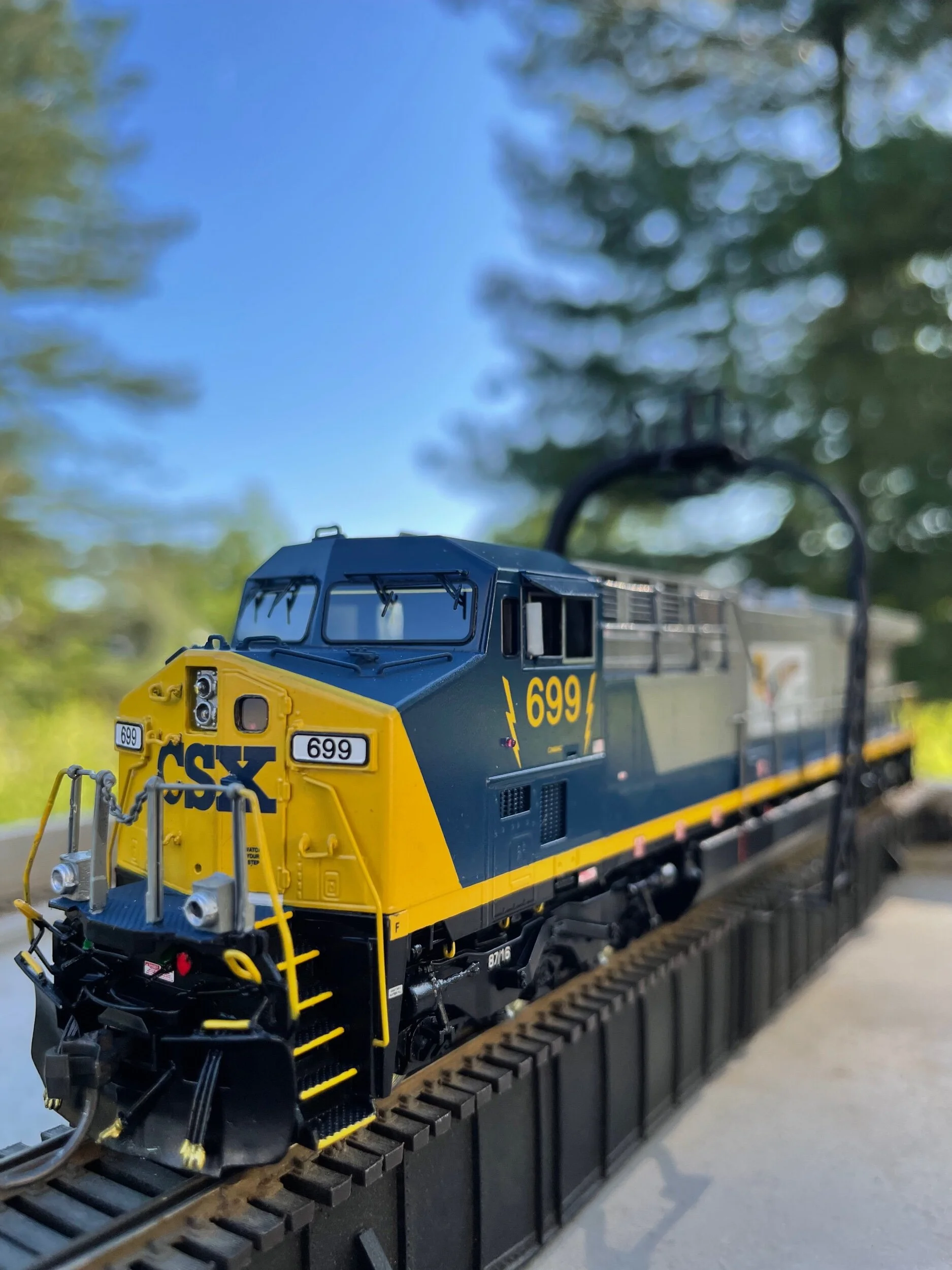 AF98C57B-561F-4DA8-A304-DFA8B17666F2