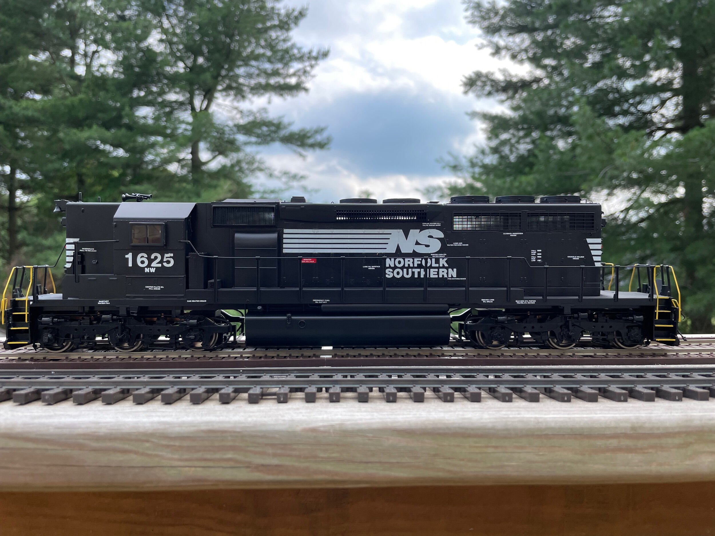 987ECECB-ABD3-4541-AD84-D2772966A1AA