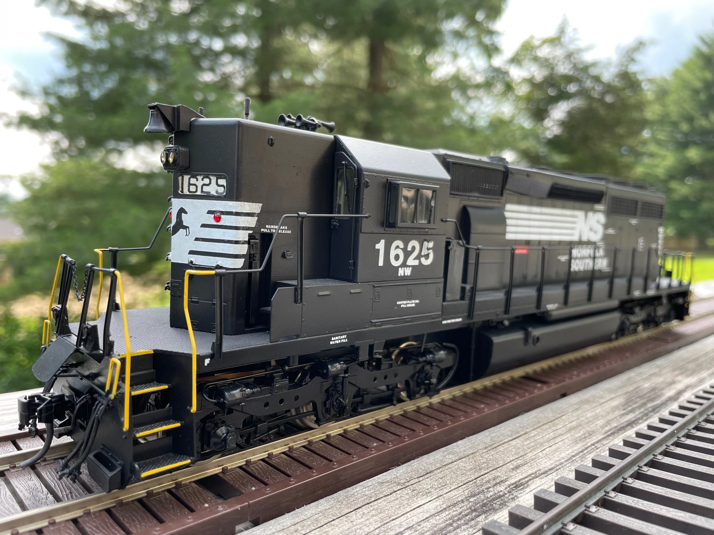 F3B74739-E98A-47A9-9ADE-C24960495C2E