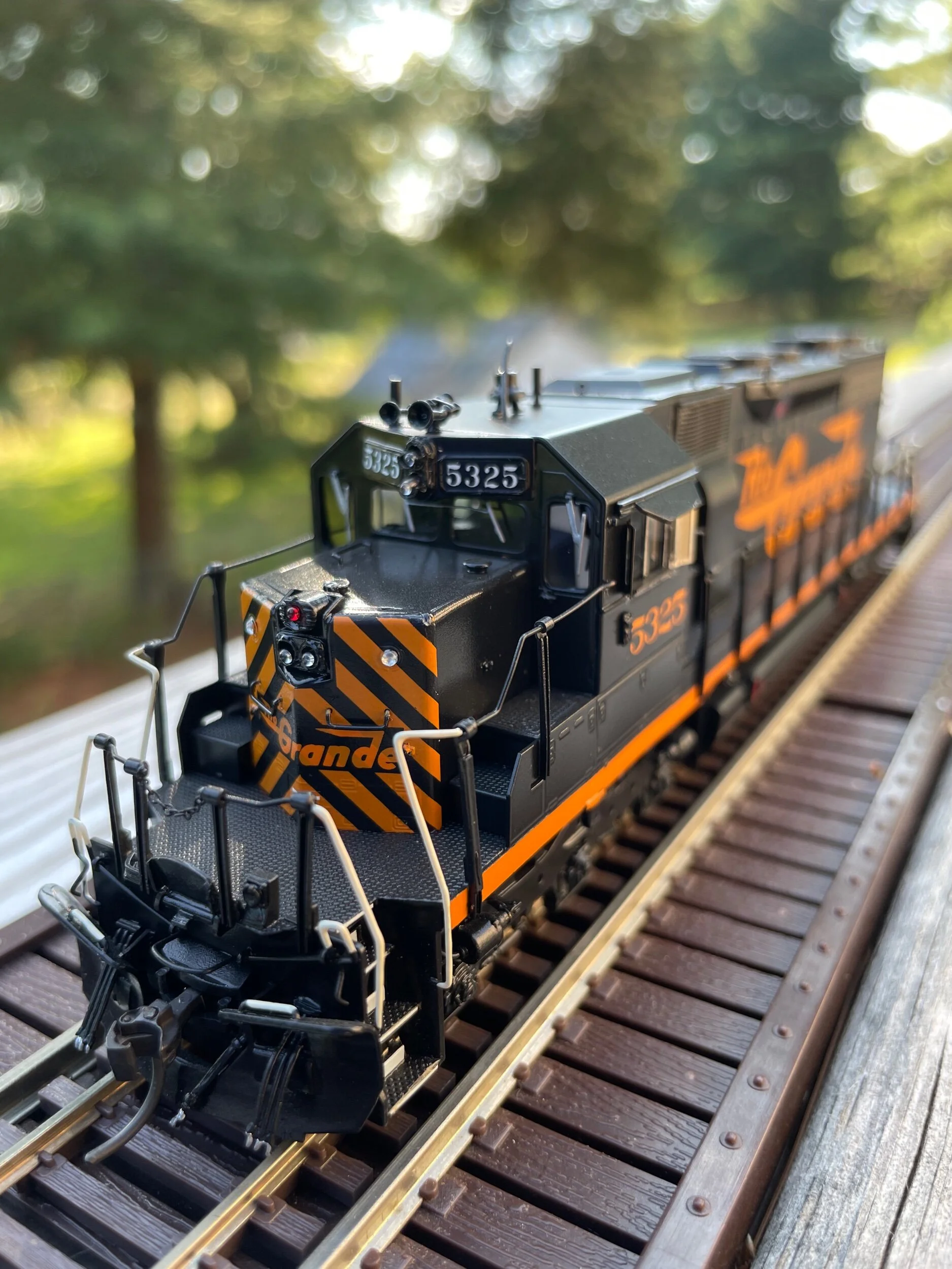 B1CE841D-6EC4-47DB-9E4F-7718FAC0DD75