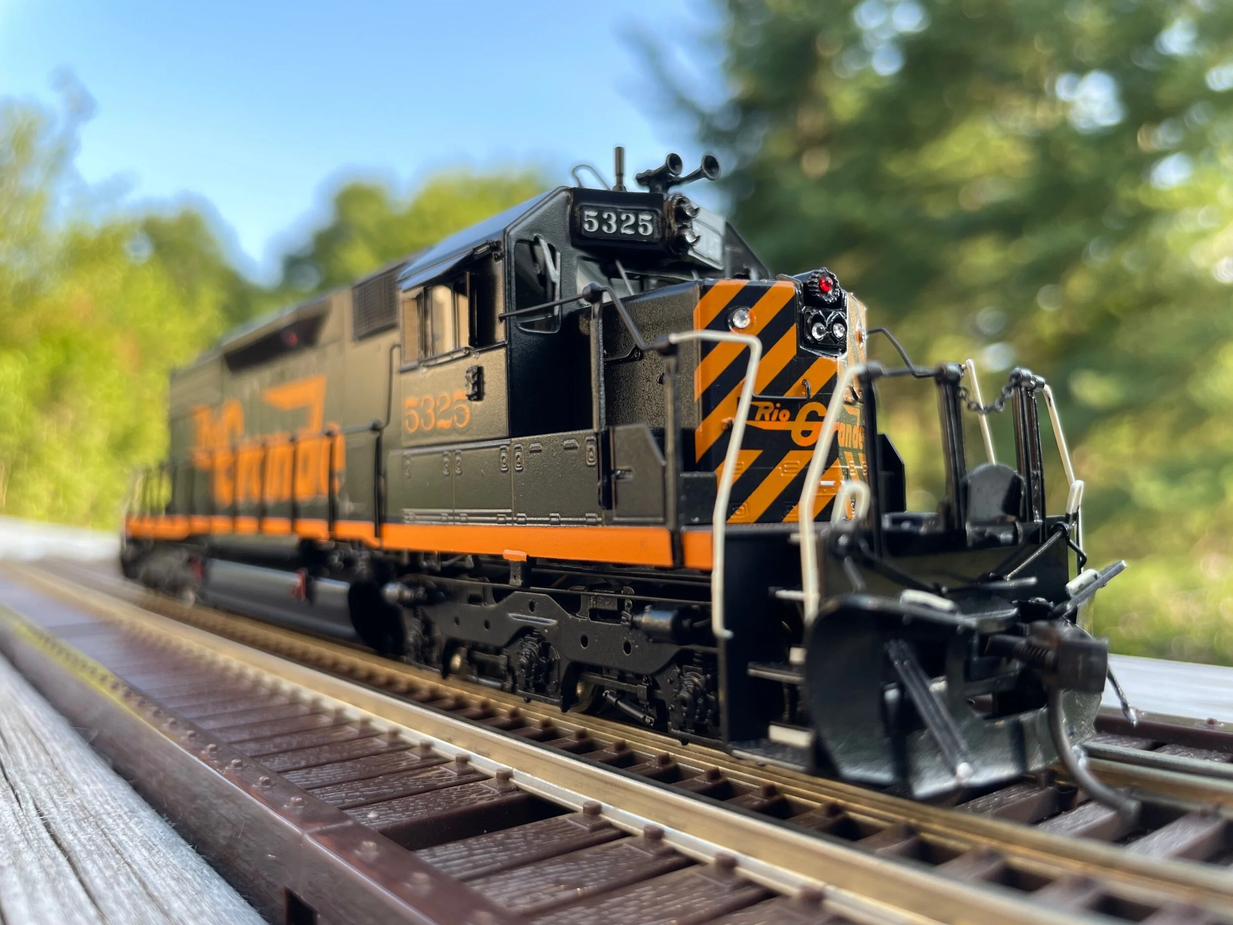 17CF74AA-233F-4007-BC7E-565588A2D403