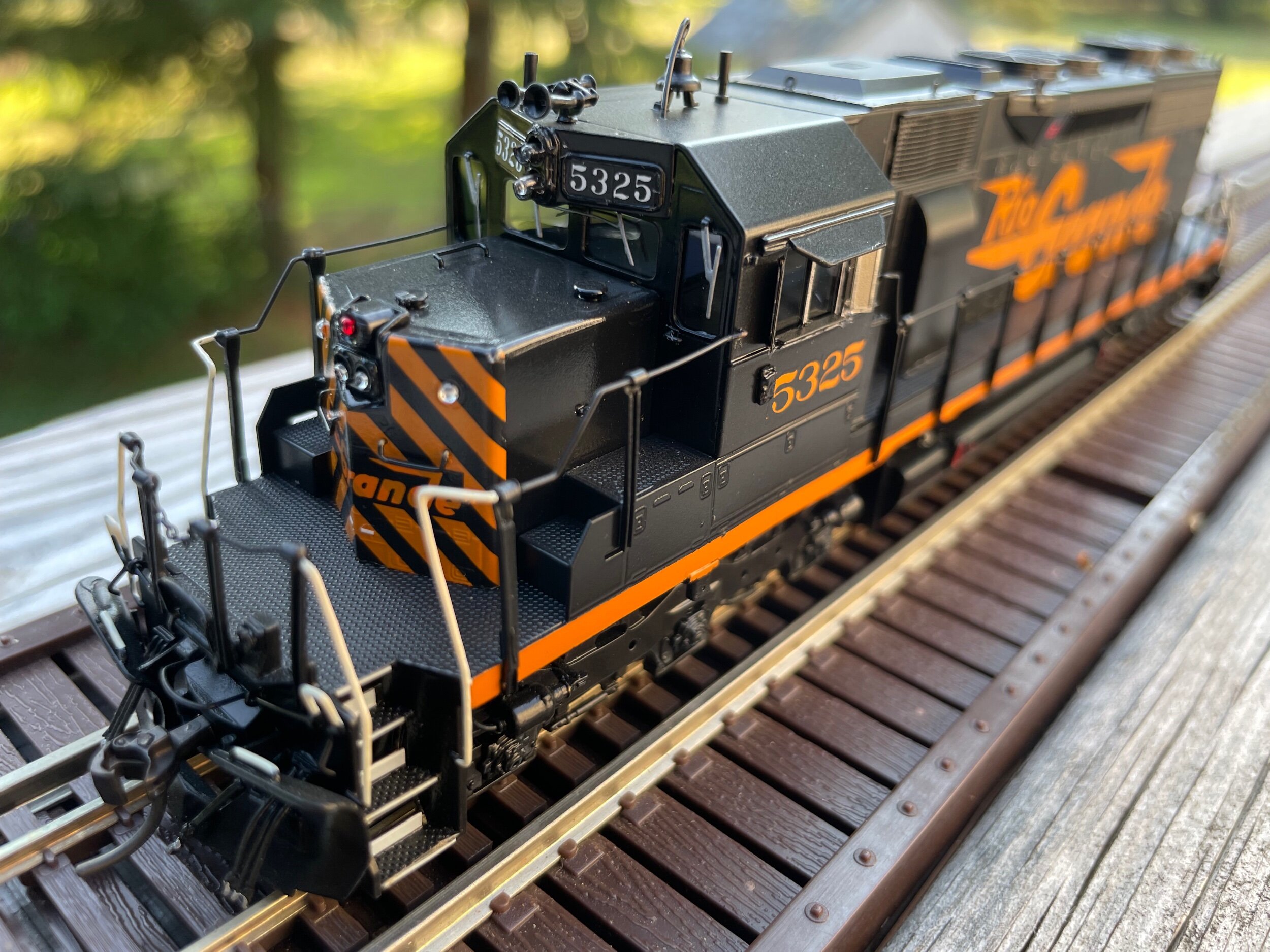 C970623D-DD76-4777-9C81-654ECF348951