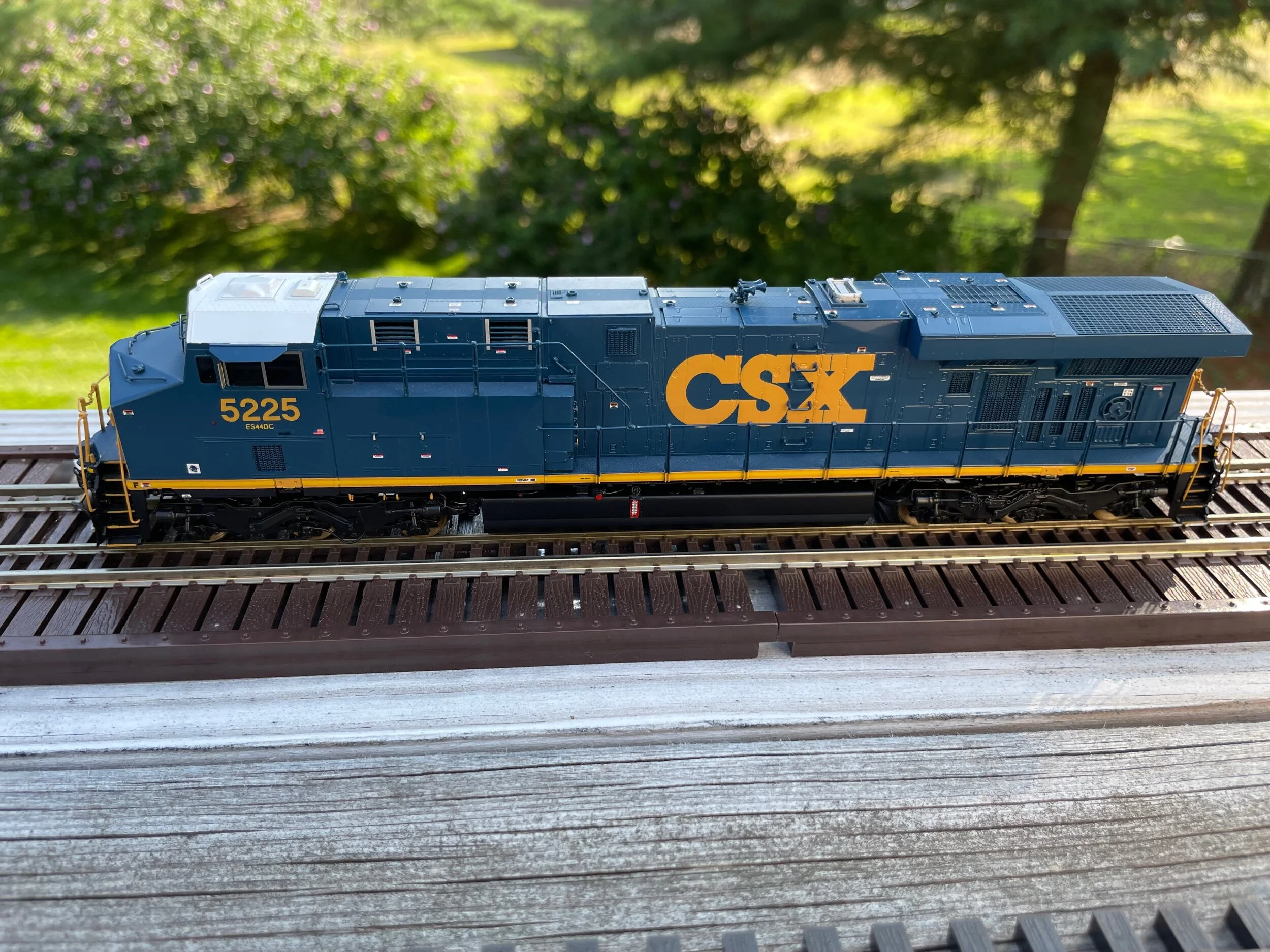 61736179-FD5E-4F40-A94E-50B377F1E212