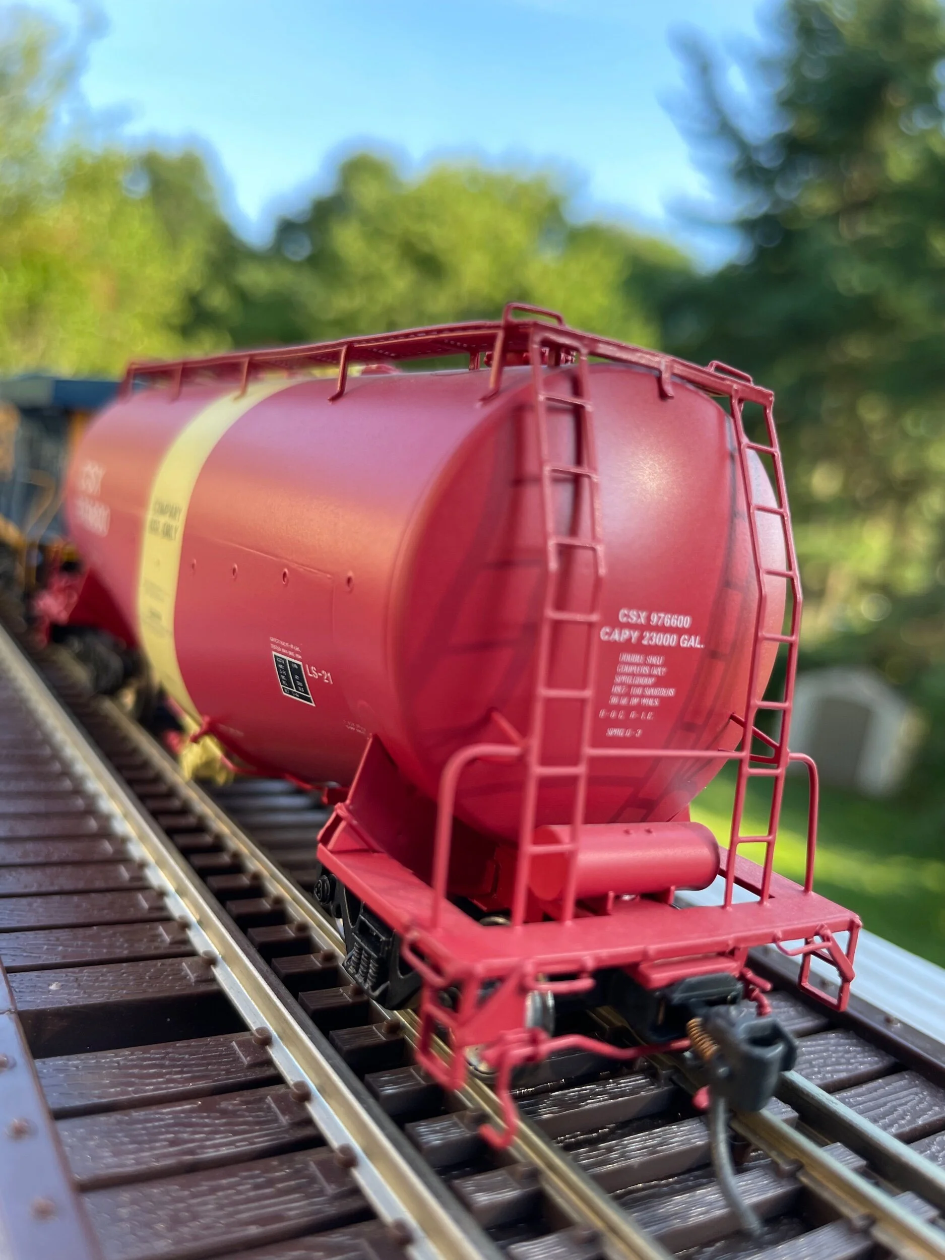 FFB43184-6F44-4A1C-8187-BAA9A144D378