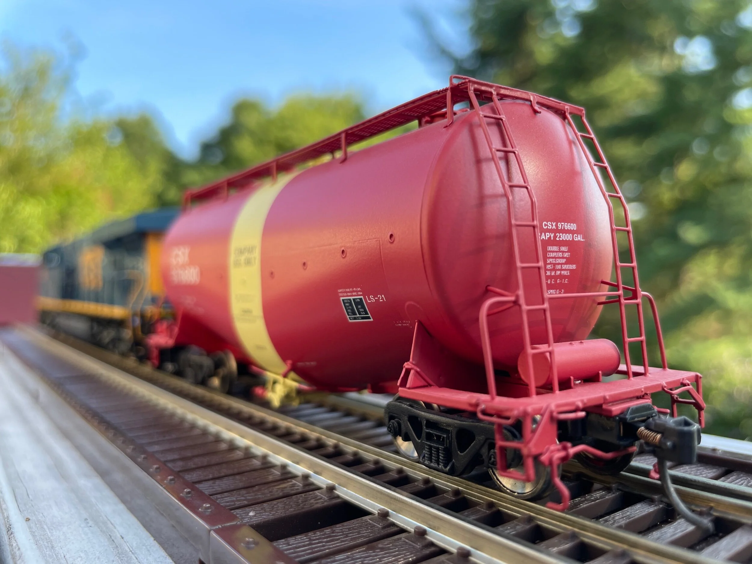 AFEACFCB-44C1-4FA8-9C2A-3D61E54931F9