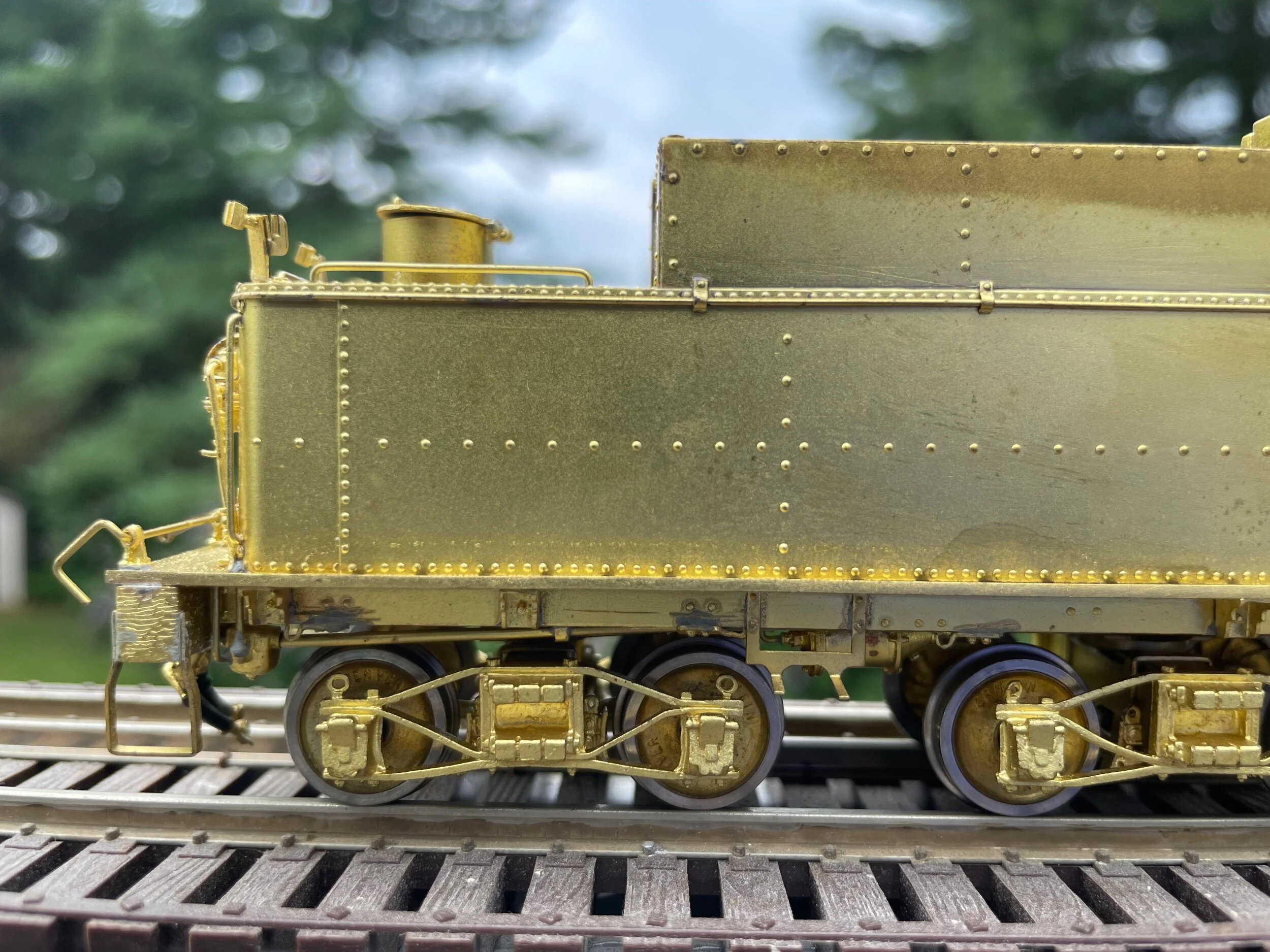 4E5DA862-3901-42A0-A108-27B9939BFE91