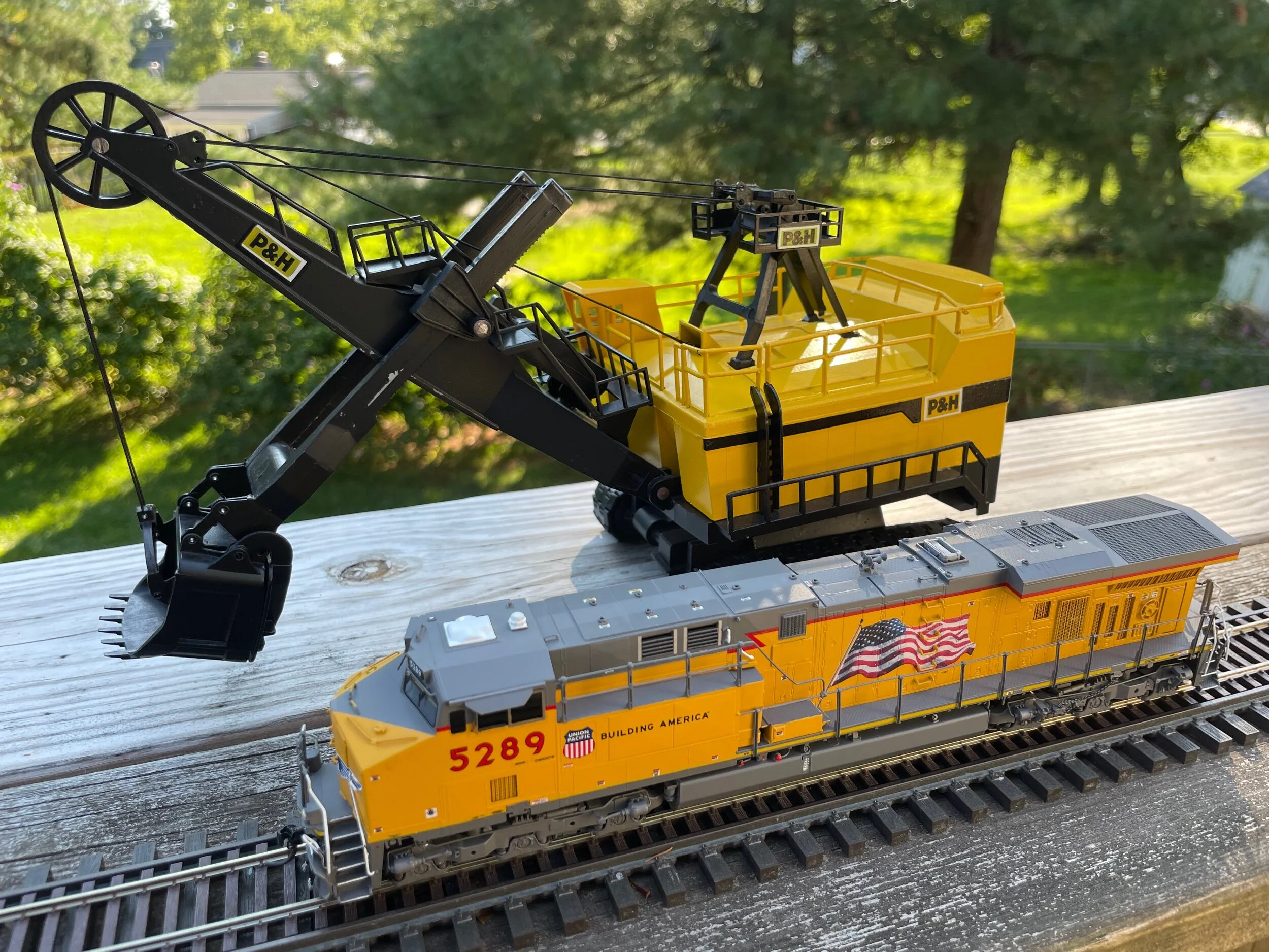 E2E59E8F-638D-4B56-9DDB-EECA0F225B15