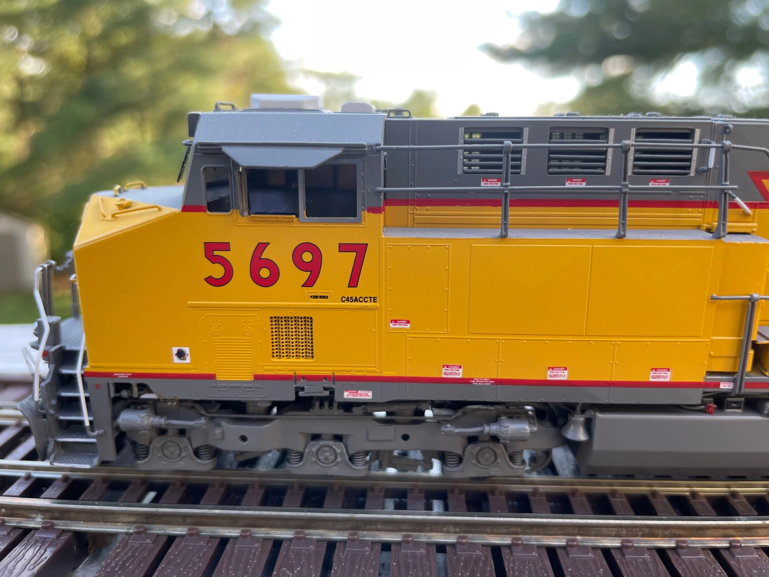 E8A72677-DBCC-4569-82C8-9882F03ABBC4