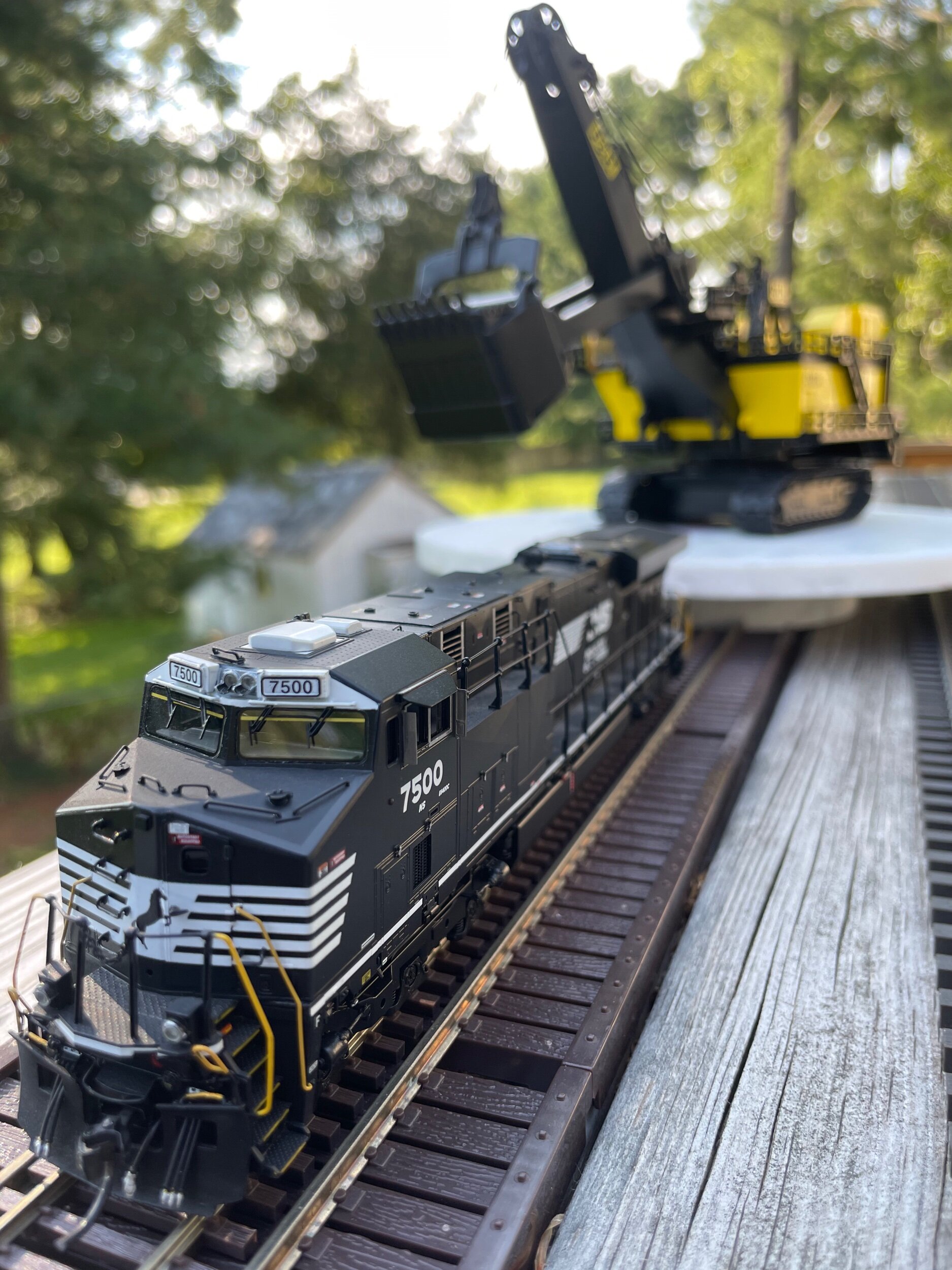 C5DC253C-89F3-4102-9DF8-11E043073EE9