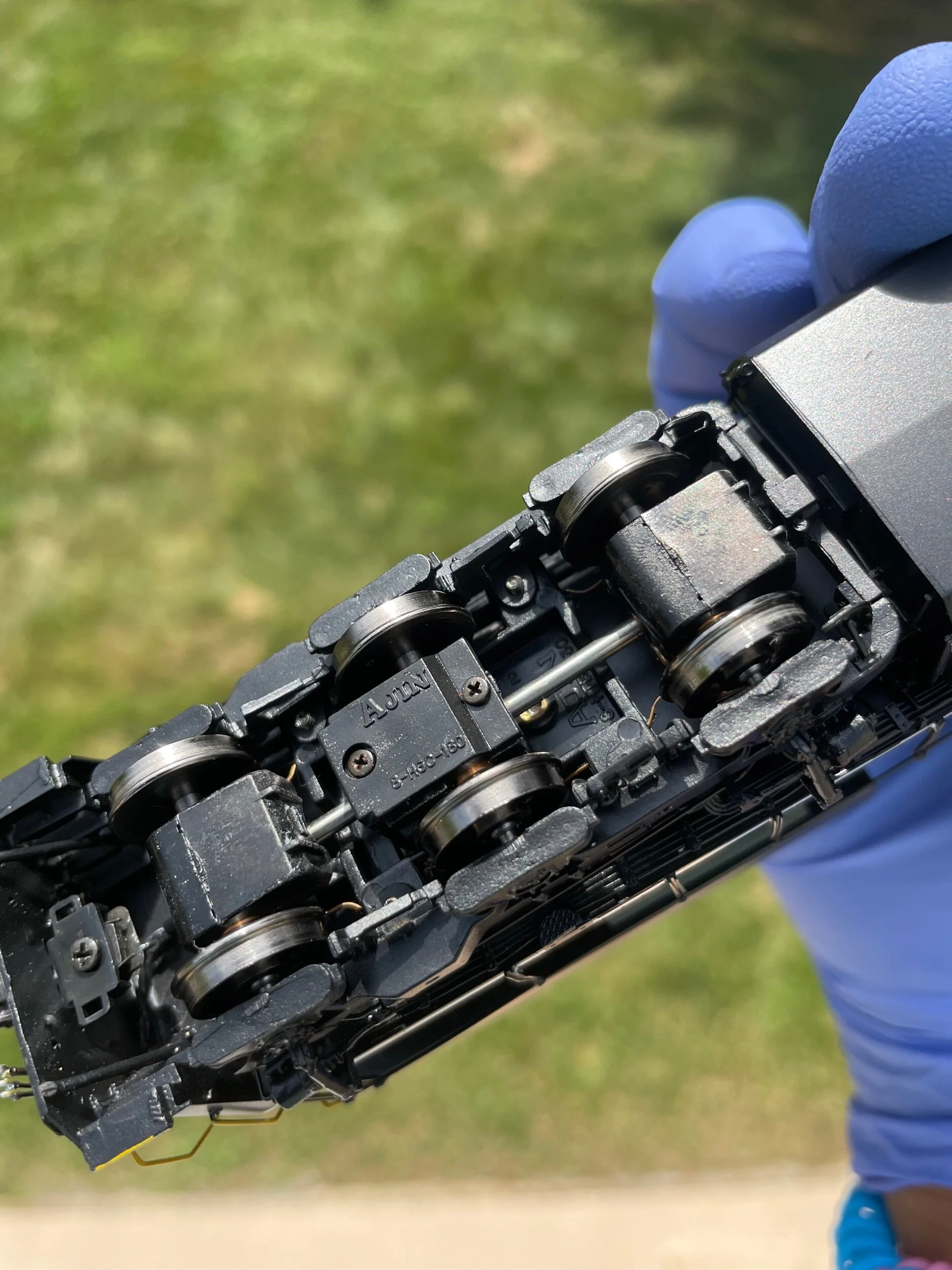 3007BEC5-2F24-48D0-A6E0-2CE01ED0CB5E