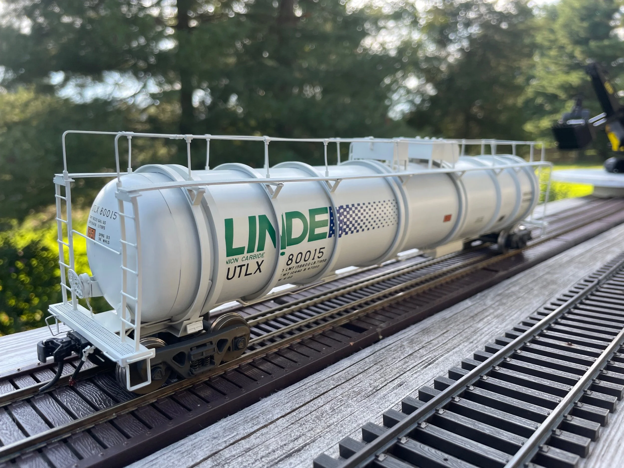 6B70E0FC-FED7-4031-9F1D-99B3DF4EC320