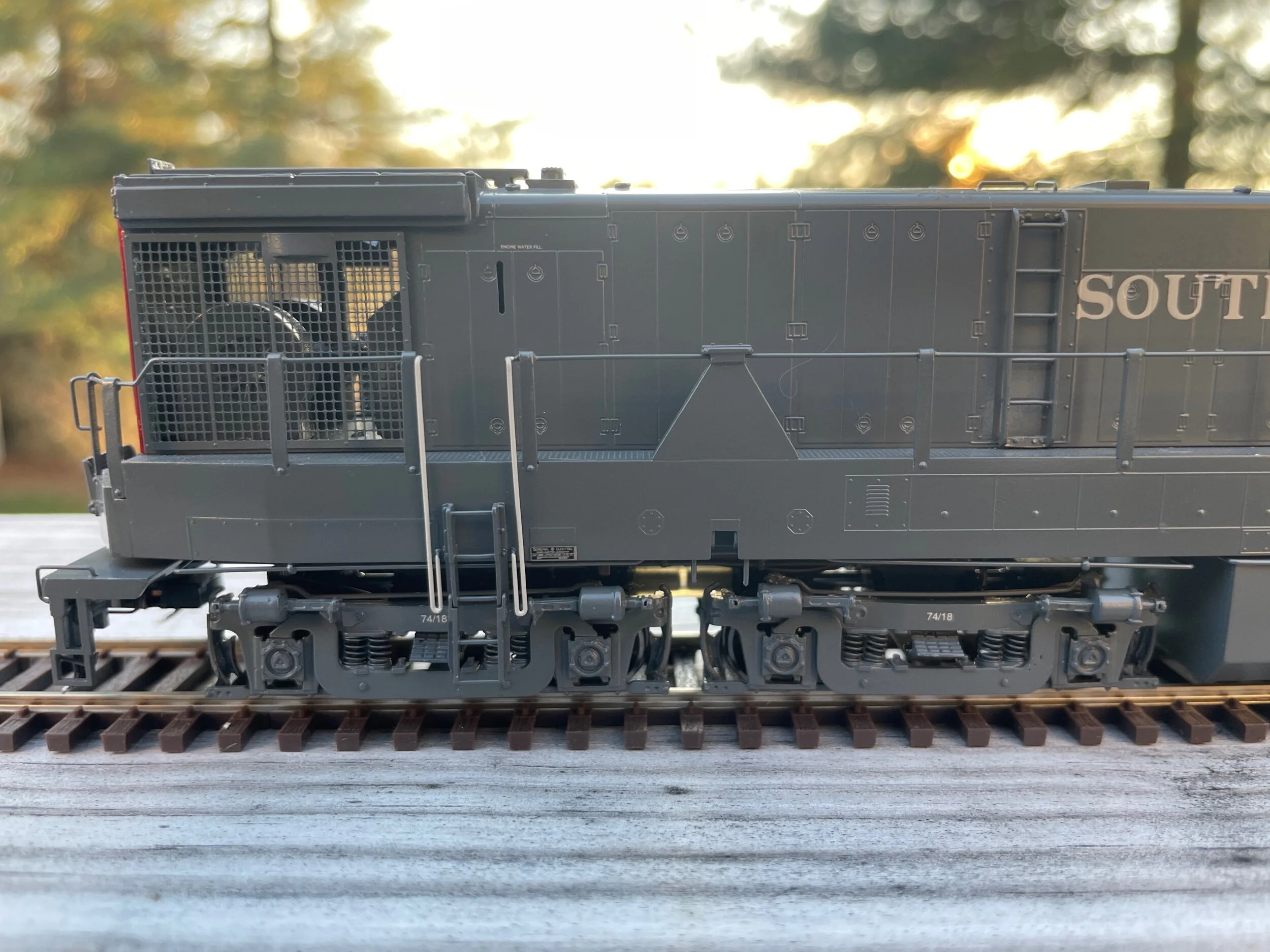 1ADC8B2F-3FC6-4307-BCC9-0F13E831C589