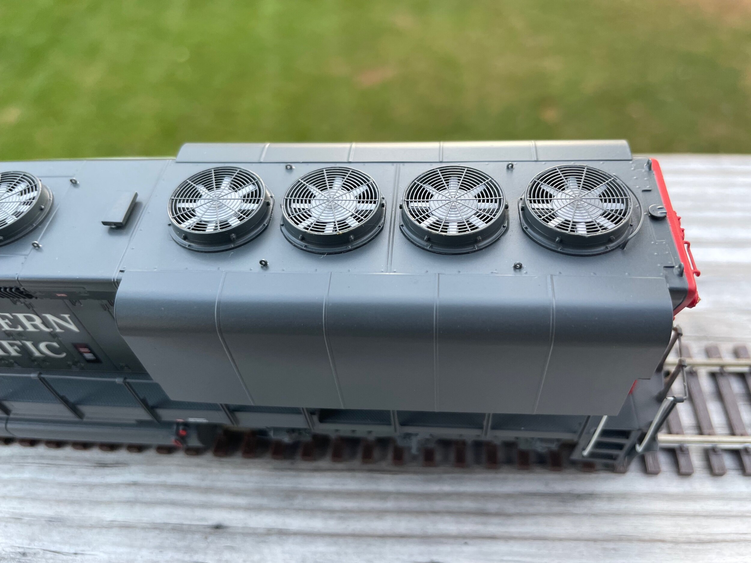 0DD3667E-5360-4D70-83C8-39AD660A7878