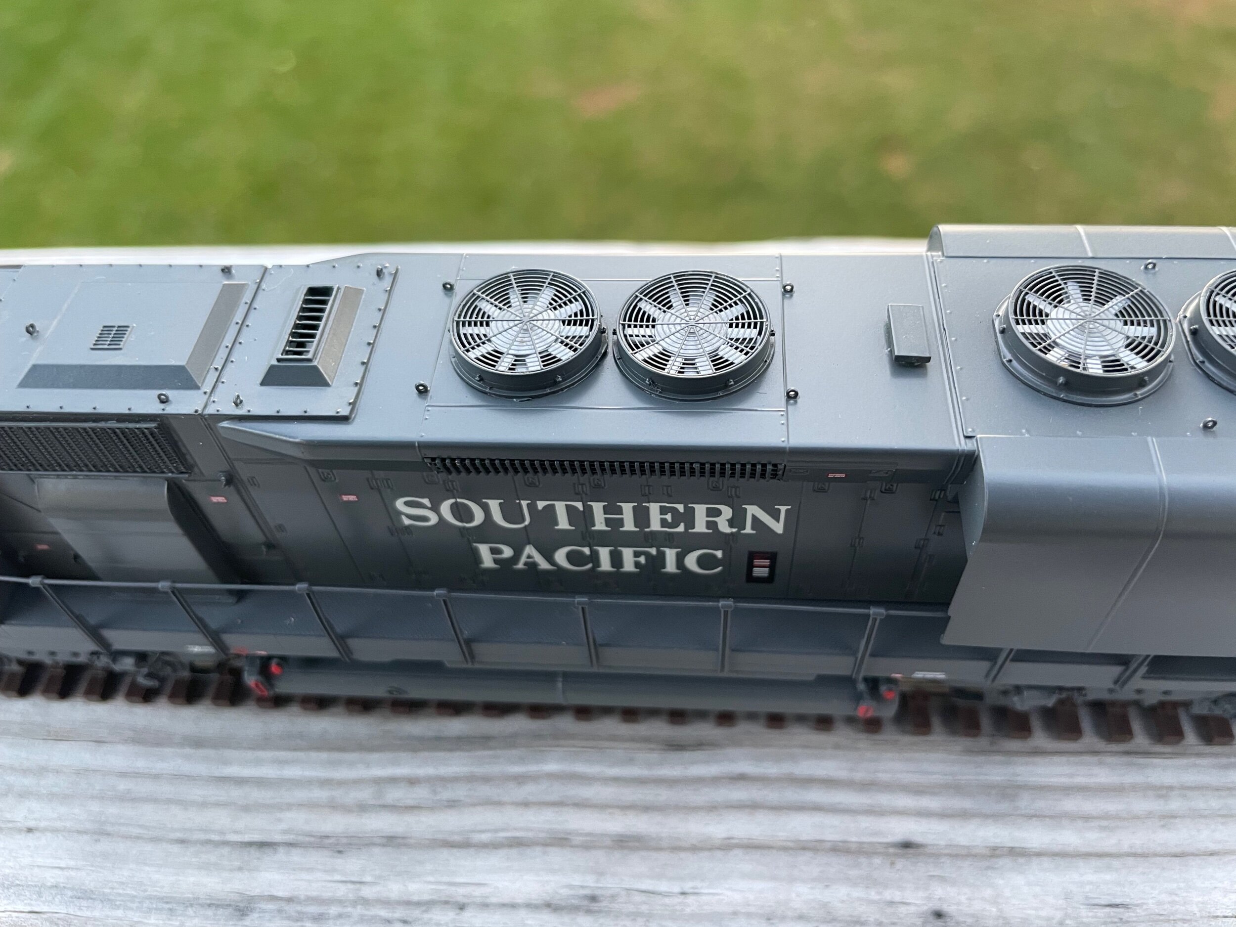 E48BBD9C-054D-4C3B-9AEA-BBC281CEA8E9