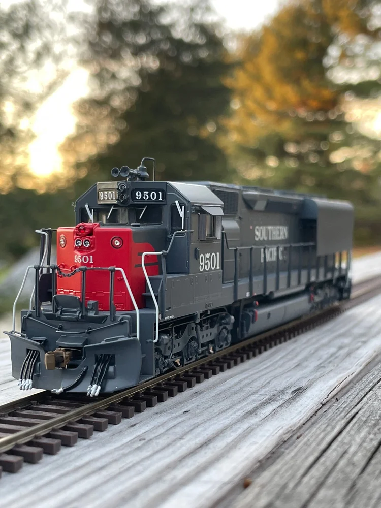 Southern Pacific EMD SD45X 'Bloody Nose' scheme with 'Elephant