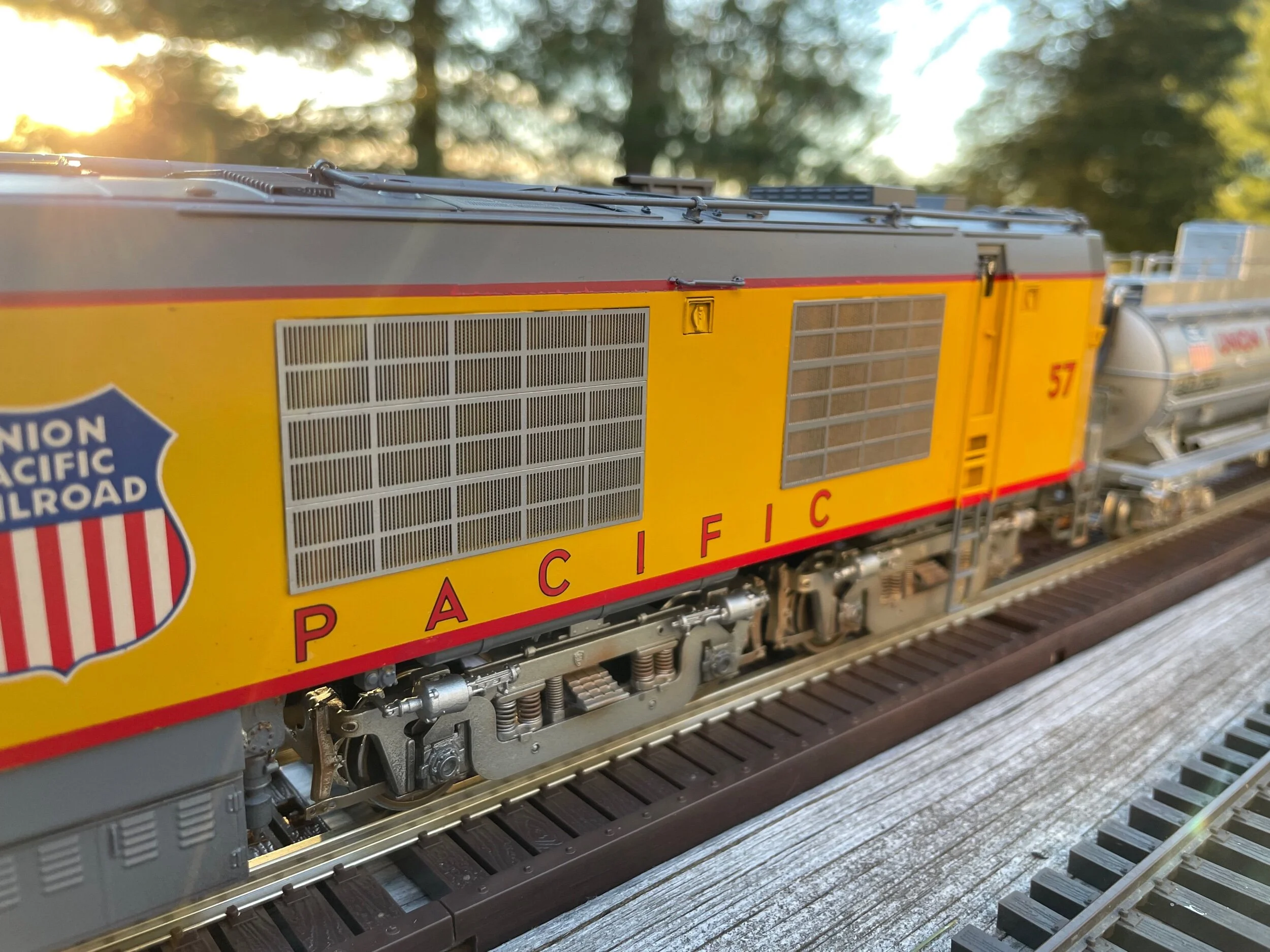 DFEF3F1C-B703-4D1C-8FE1-B4A6C3AA273E