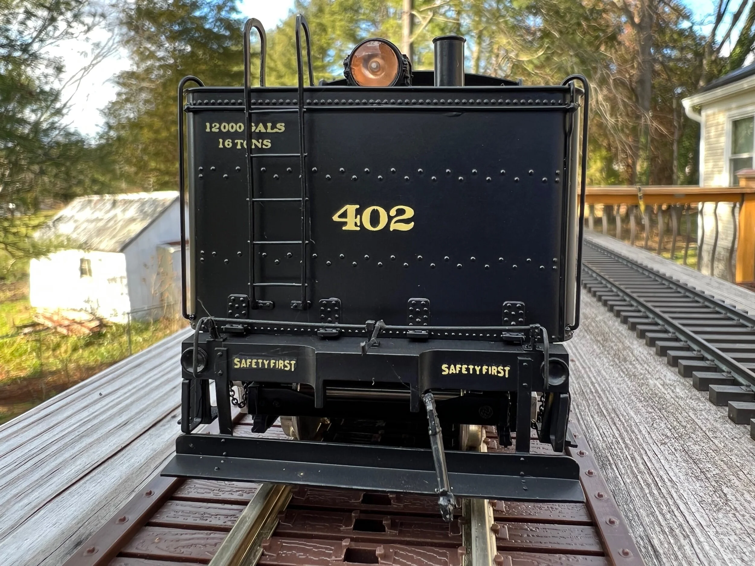 D465F492-37B6-45B5-95CE-CEC766C695B6