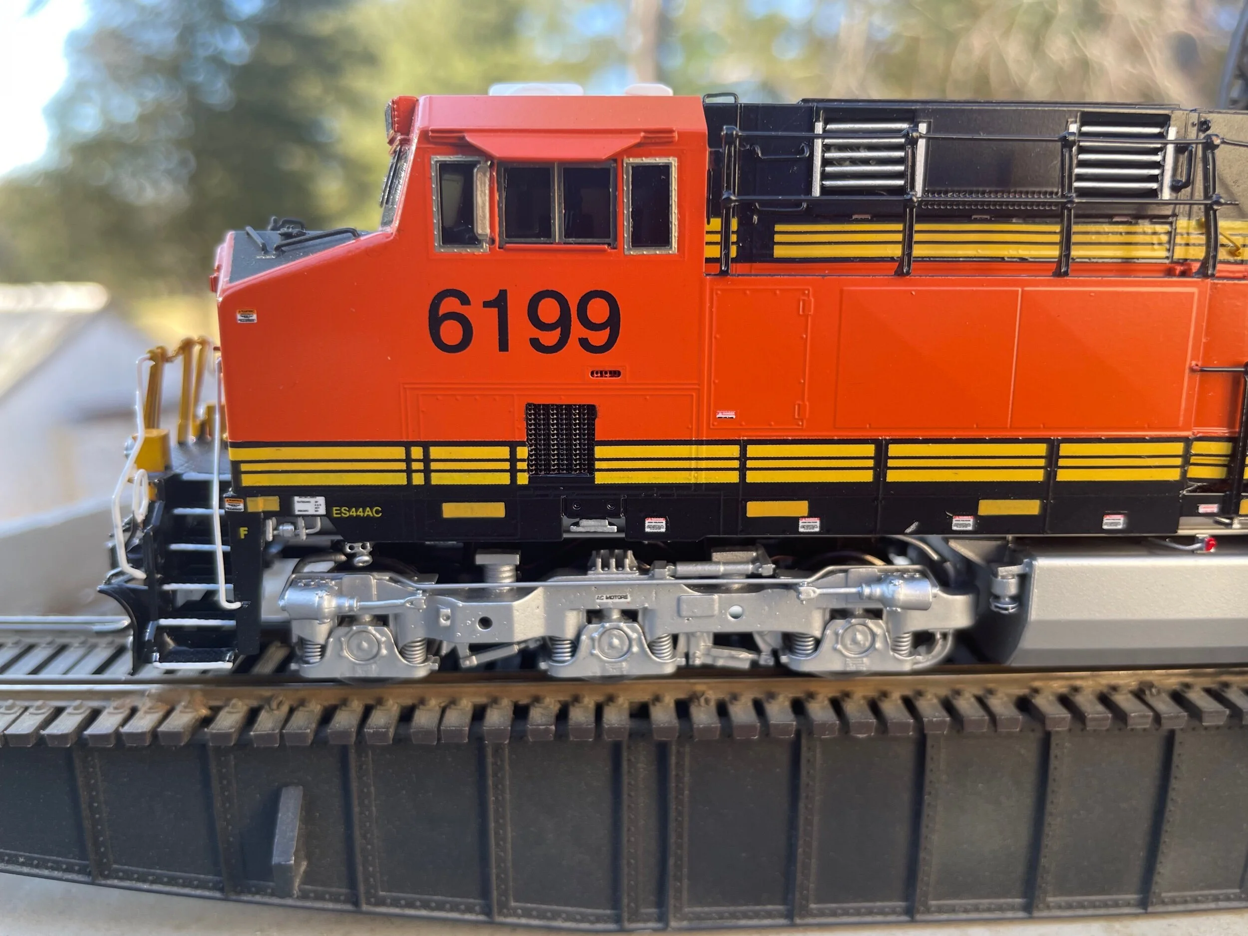 C17EB562-B106-4D20-8326-79EAC8FCFAA3