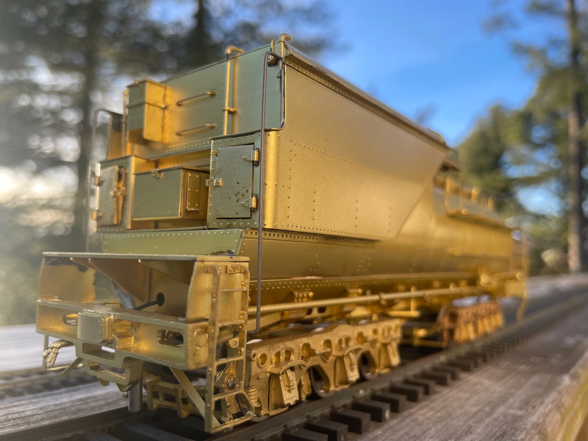 5B4F2F22-DBF3-4D20-802B-07FF68A74600