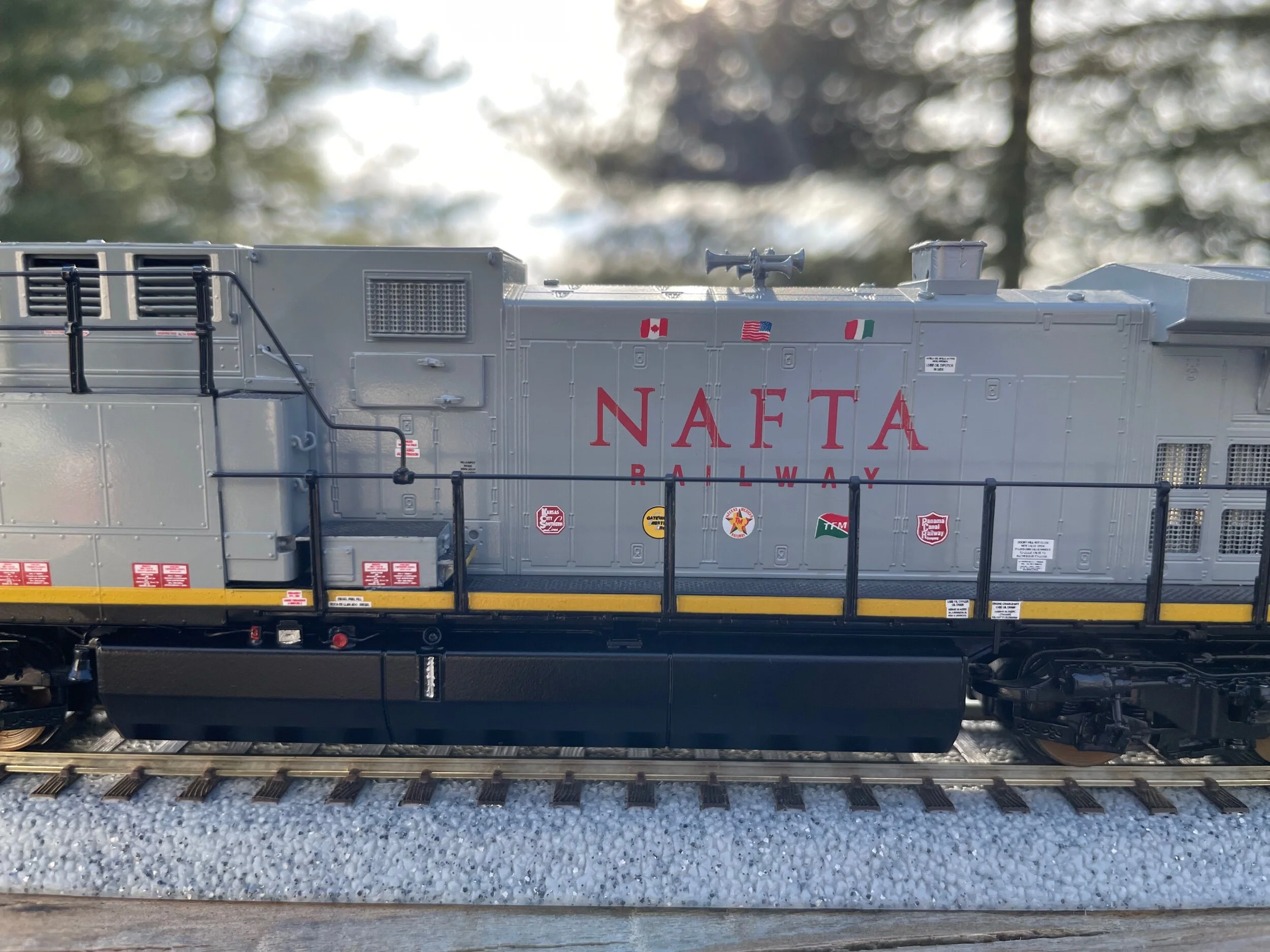 FDC9D8B3-D042-44CF-B51F-81981F23262A