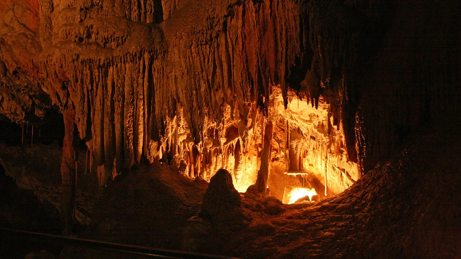 Marakoopa_Cave-Tasmania-Australia01.jpg