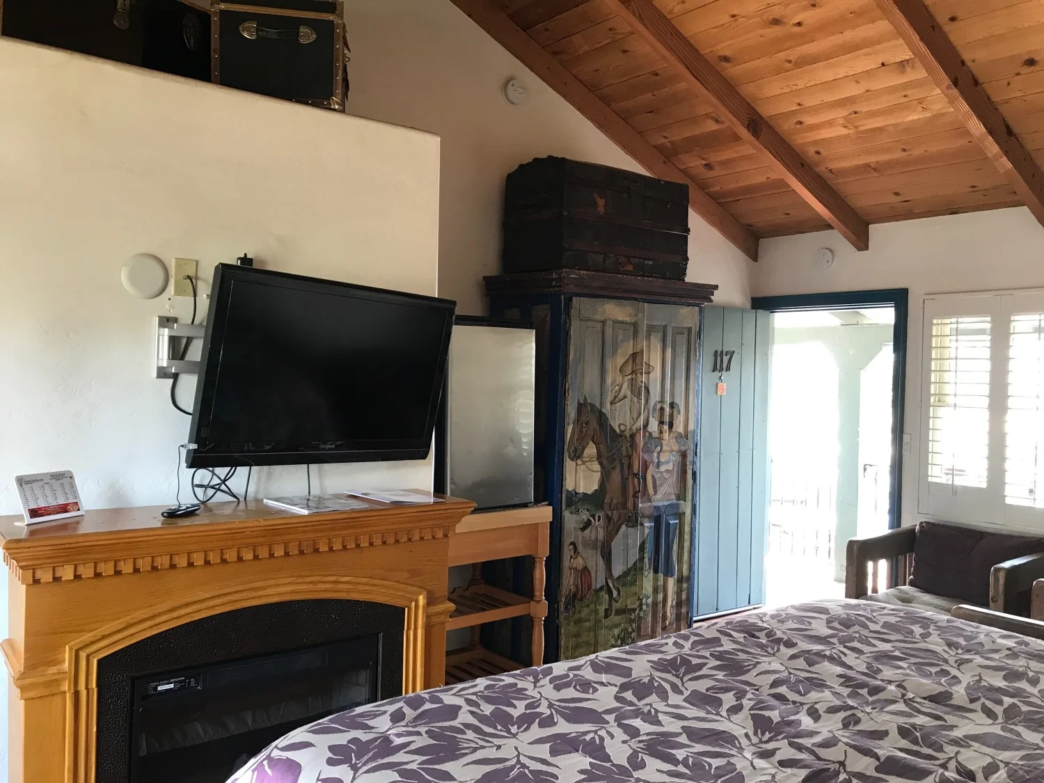 AlaMarRoom_IMG_0384.jpg