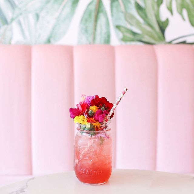 Is it too early to start thinking about cocktails? It's 5pm somewhere right...? Okay, okay, maybe we are a bit too keen to hang out with some more fabulous hens this weekend. But can you blame us!? π