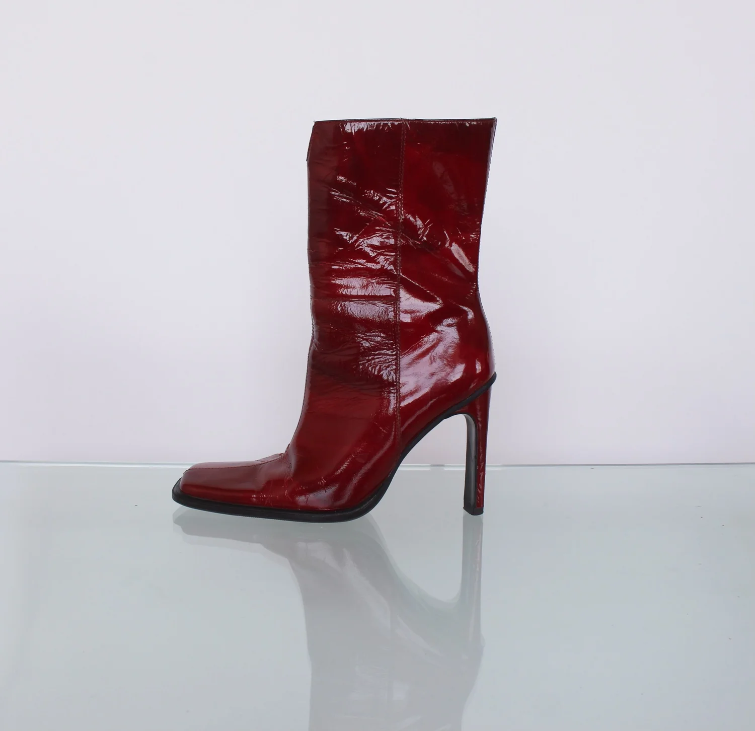 90s Apple Red Patent Leather Boots - 7 — Wornable