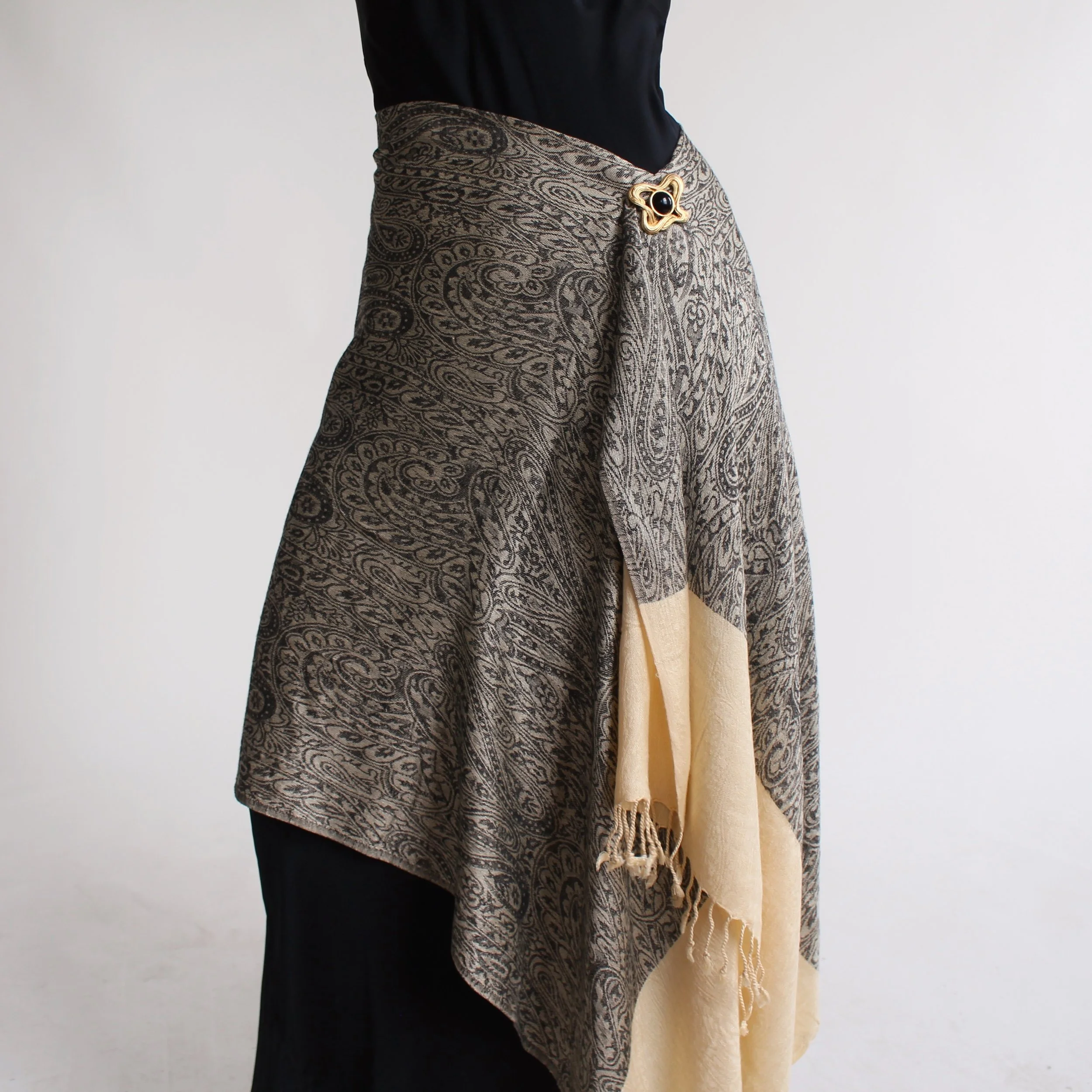 Vintage Paisley Fringe Shawl