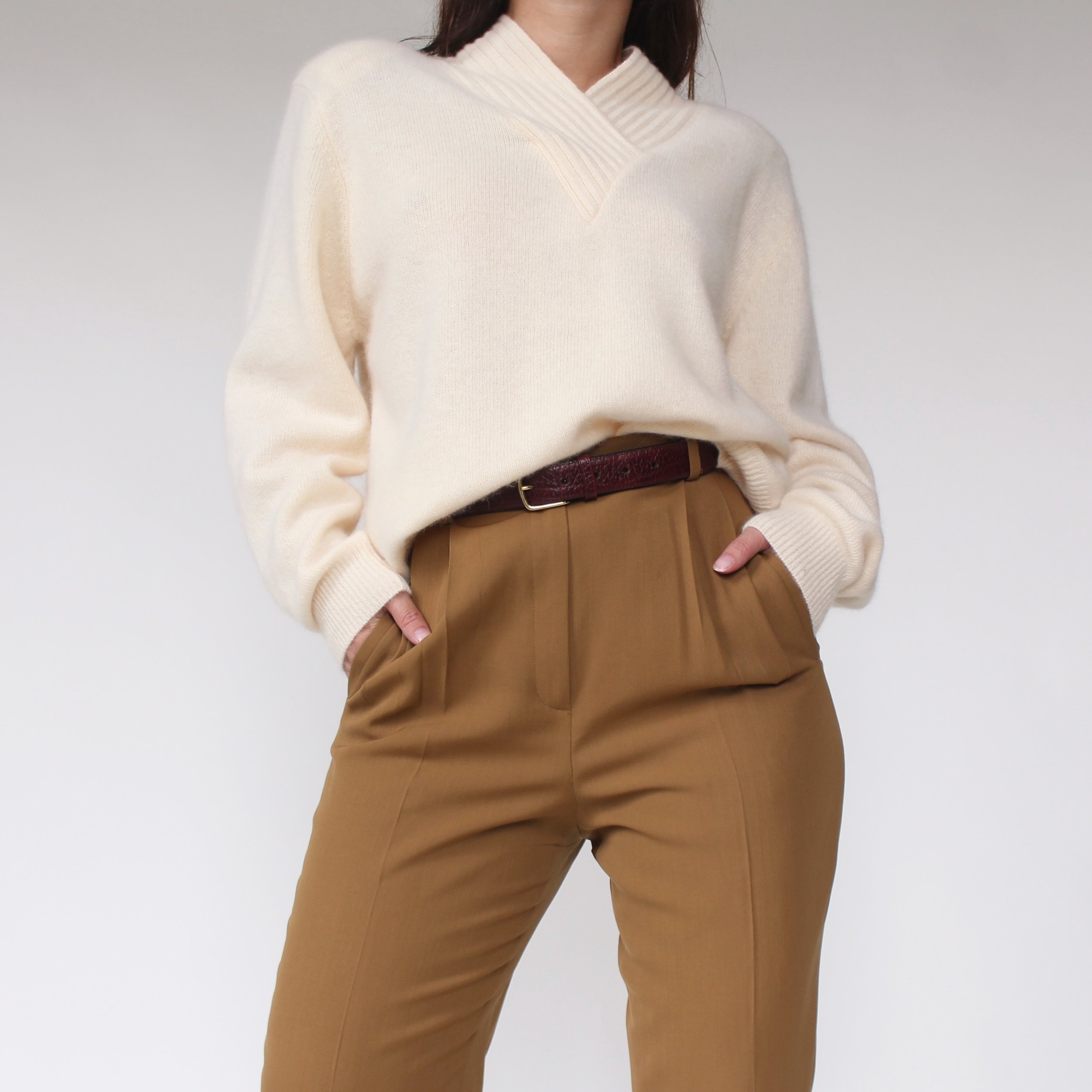Vintage Ivory Lambswool/Angora V Neck Sweater