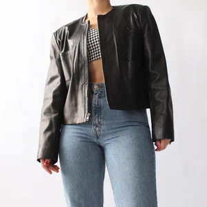 90s Boxy Cropped Leather Jacket — Wornable