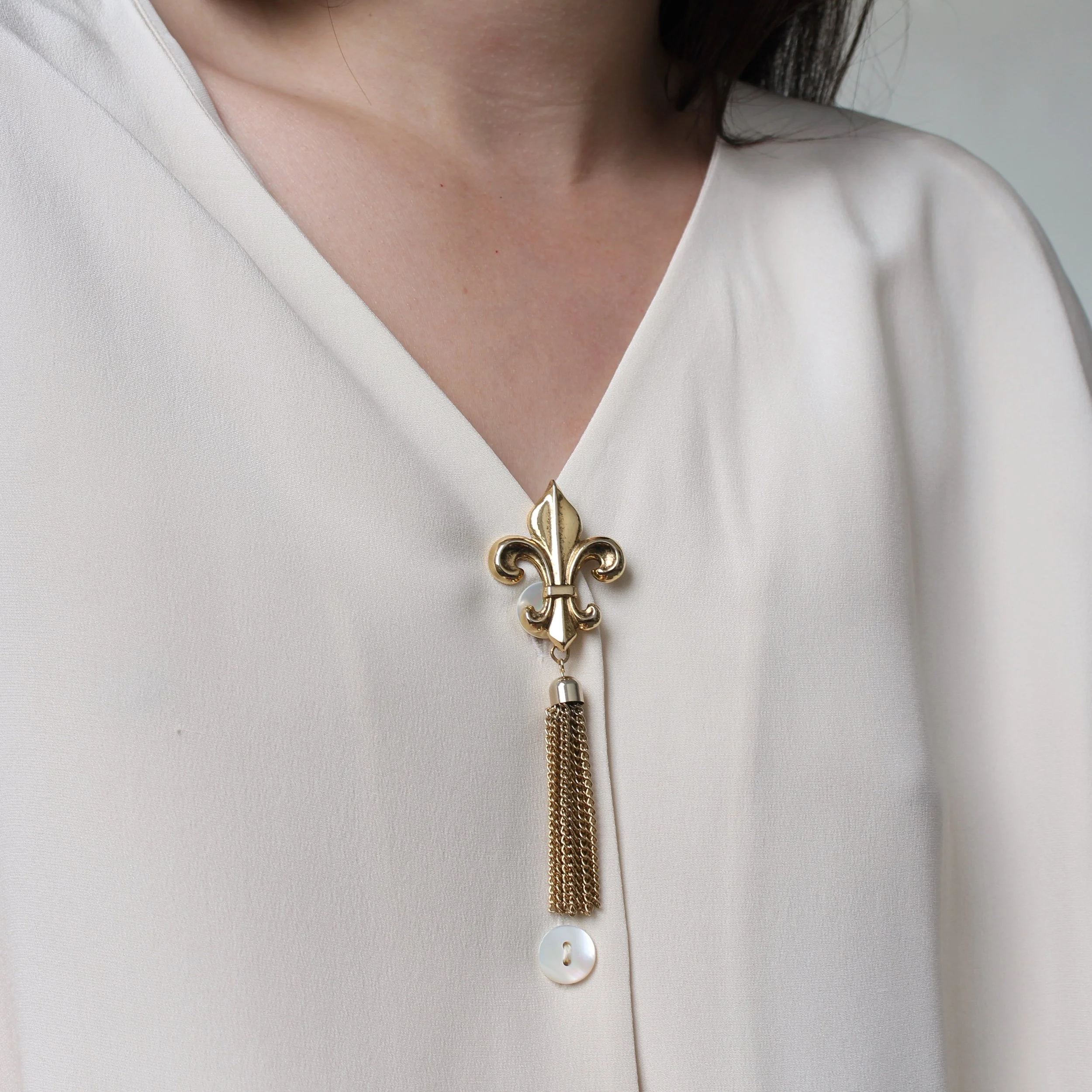 Vintage Gold Tone Tassel Pin