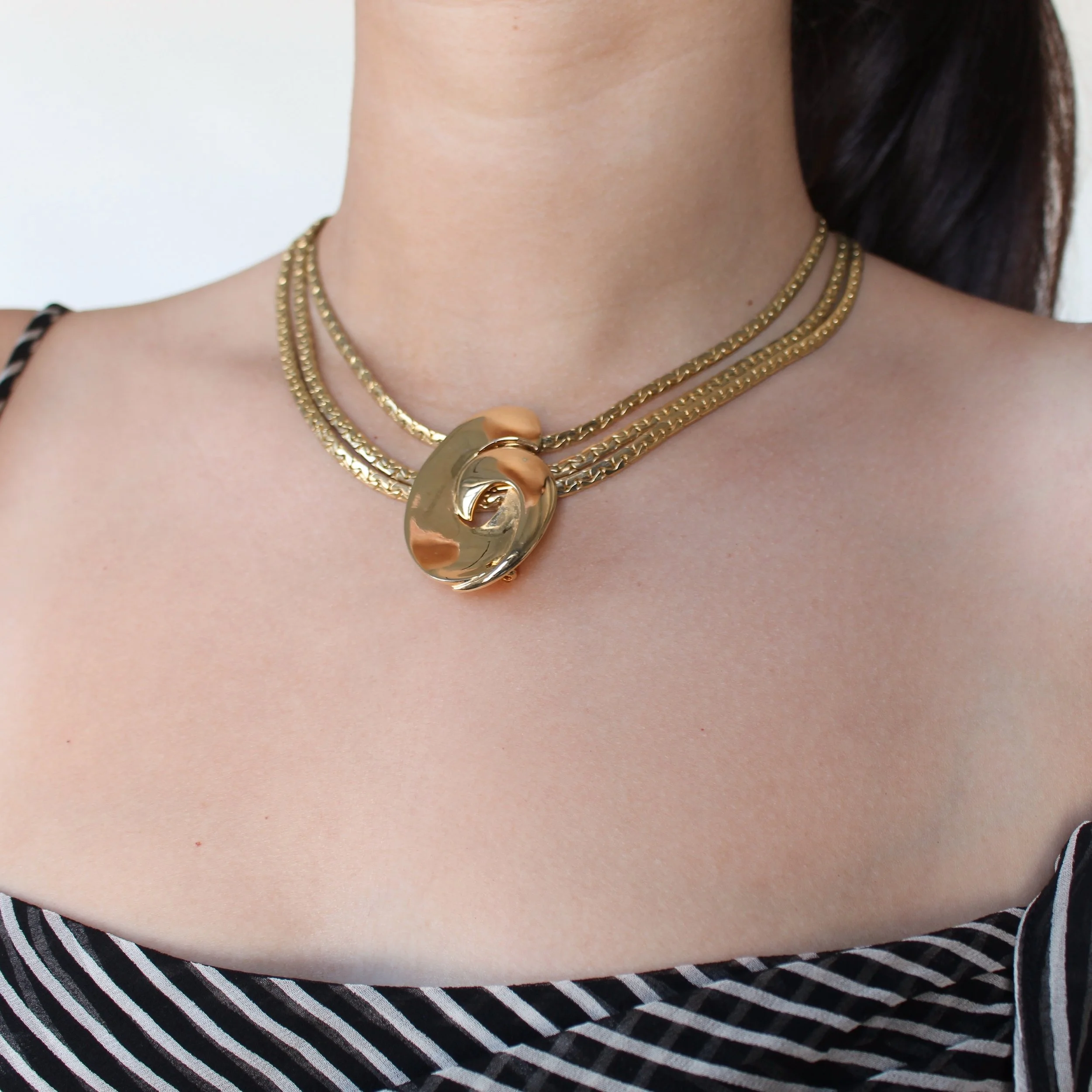 Vintage Gold Tone Swirl Brooch