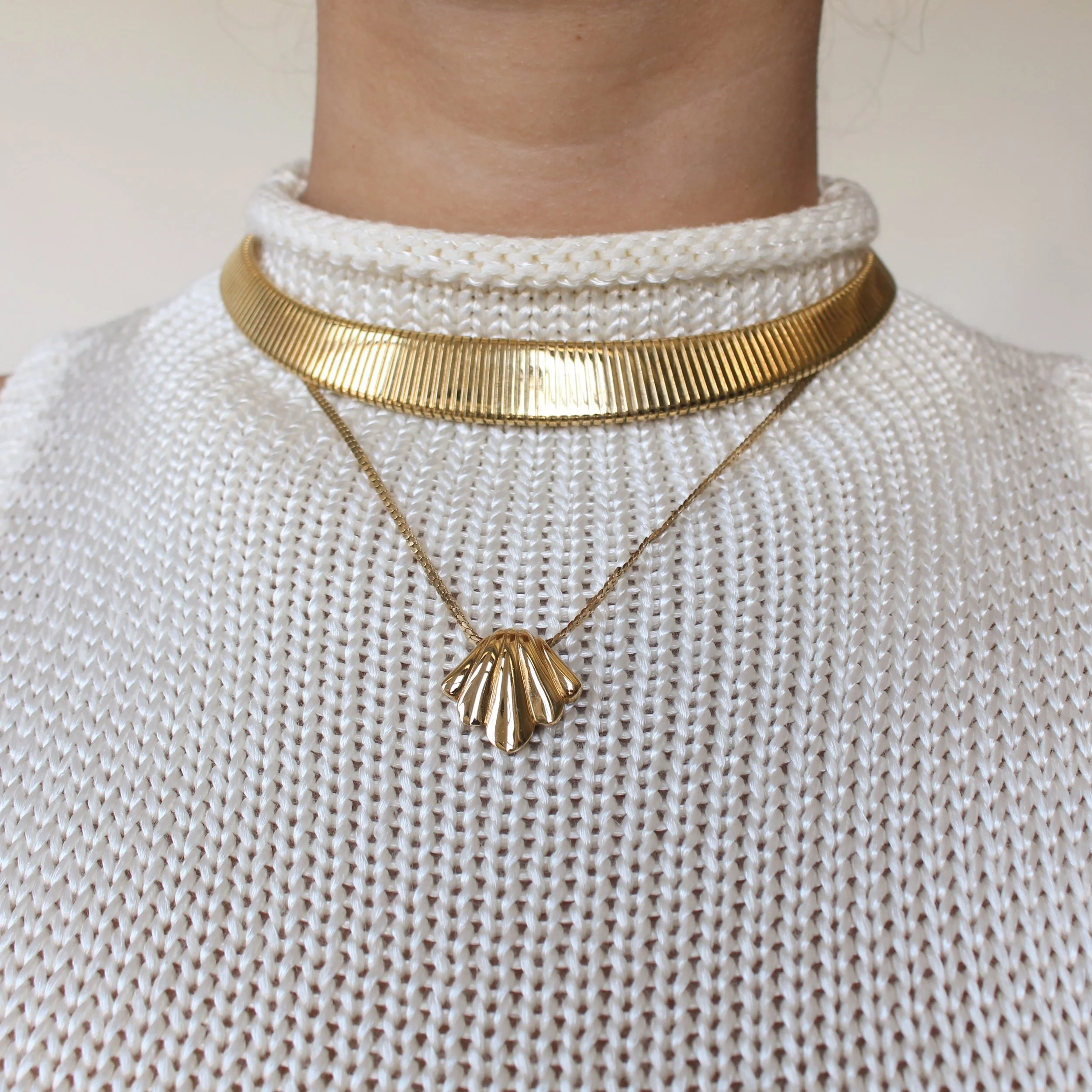 Vintage Napier Shell Pendant Necklace
