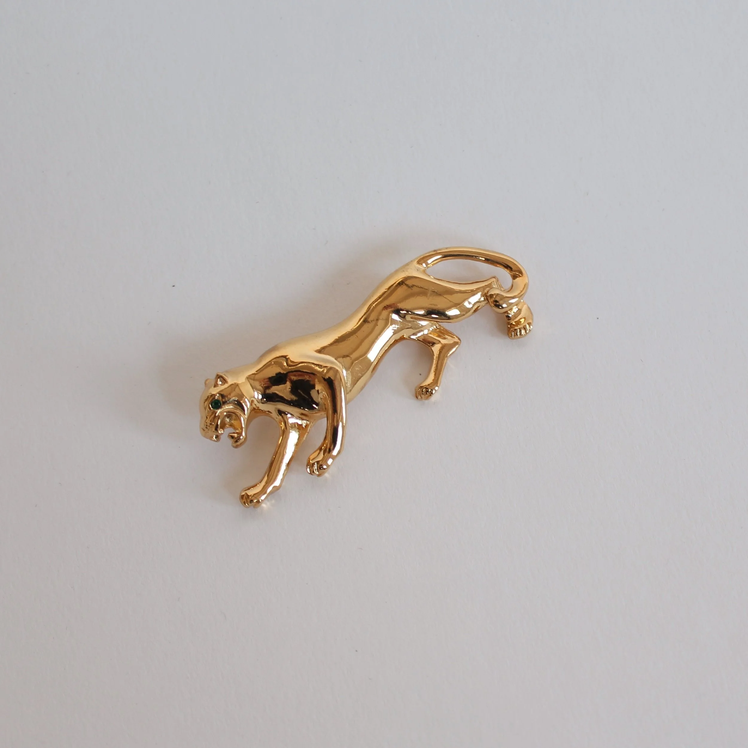 Vintage Gold Tone Panther Brooch