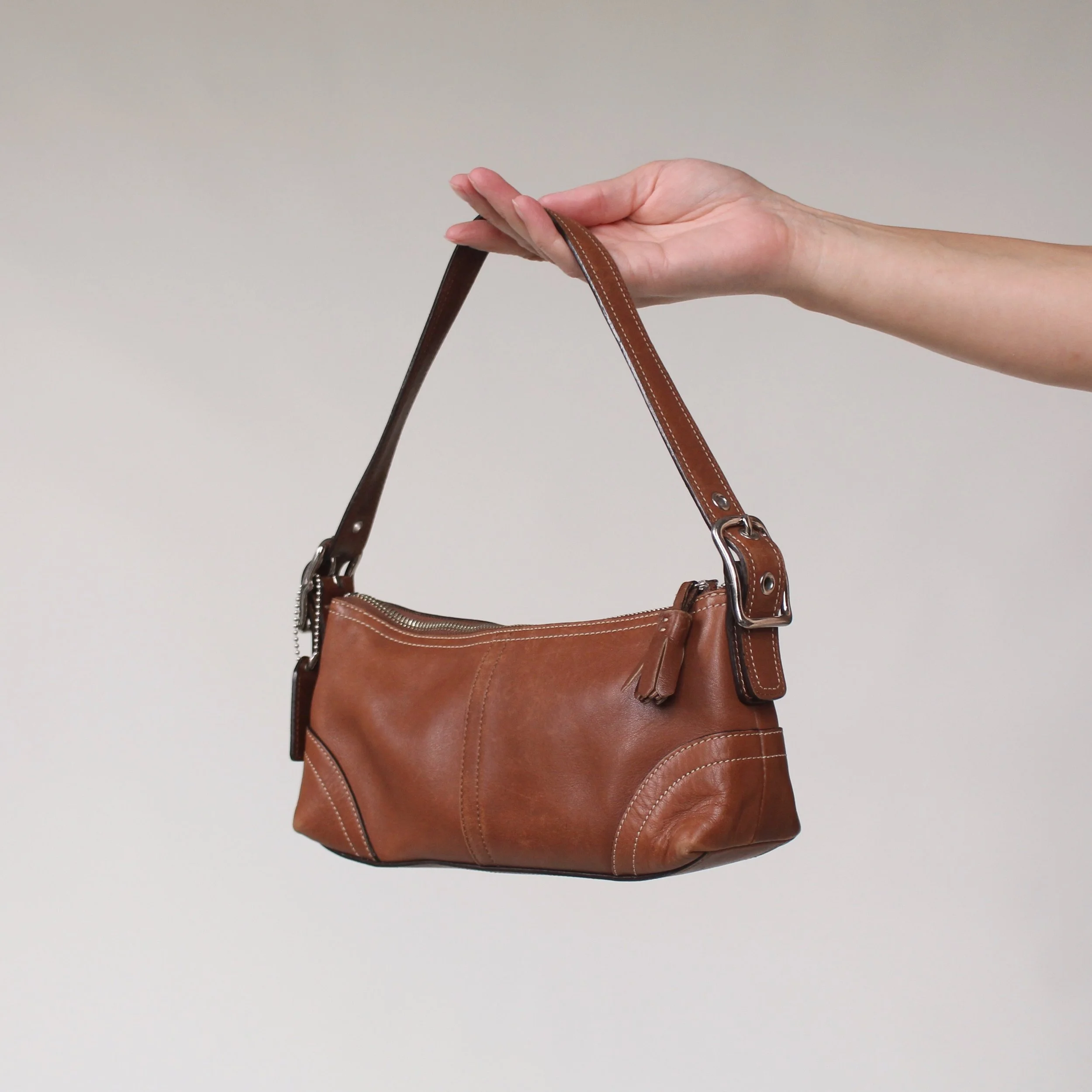 2000s Coach Hamptons Leather Demi Bag