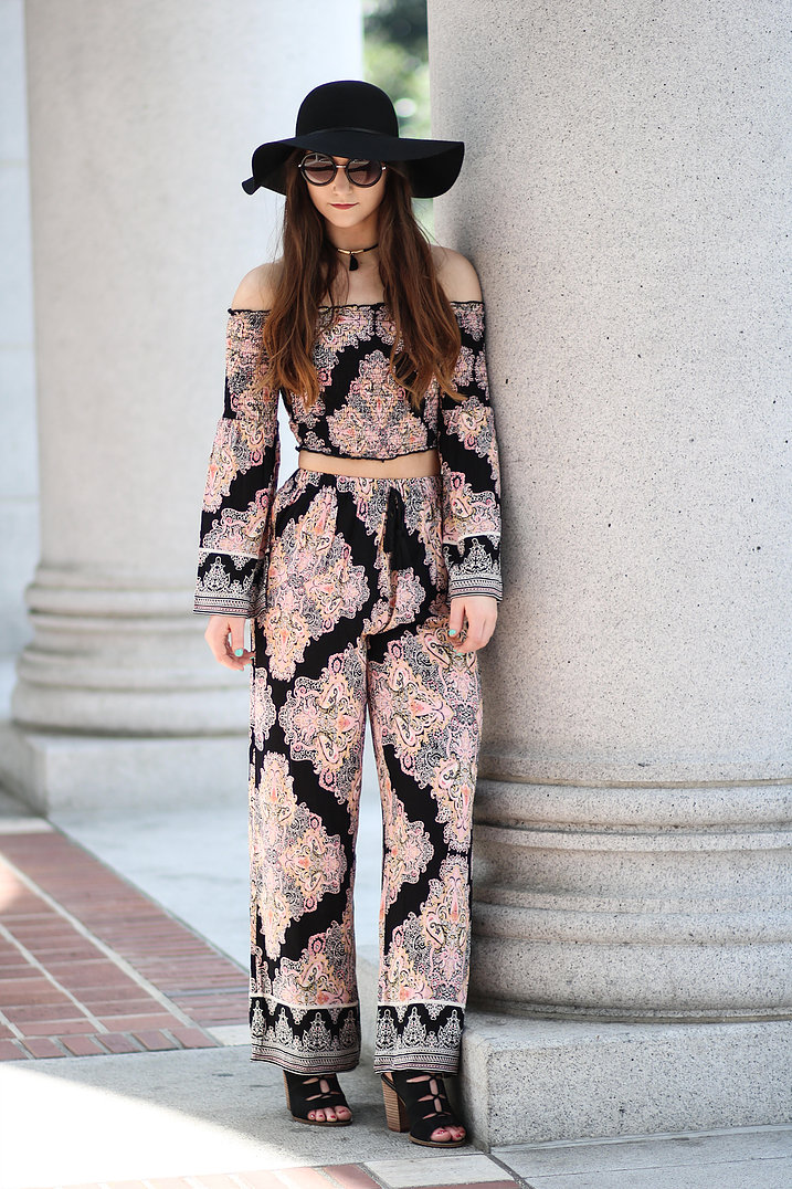 5808630a0cc831a5235669d3_Paisely Two Piece 10.jpg