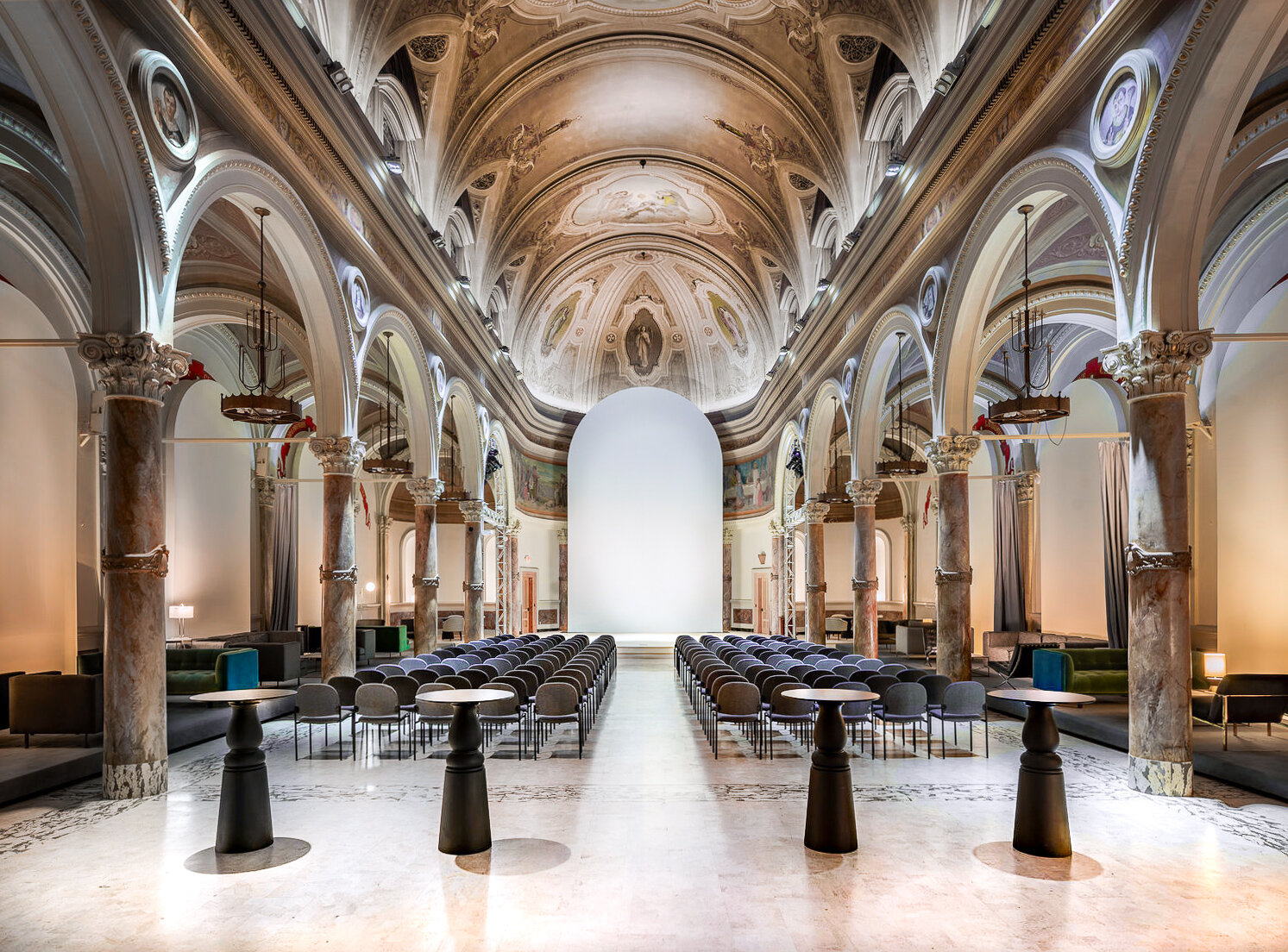 Main+Hall-2.jpg