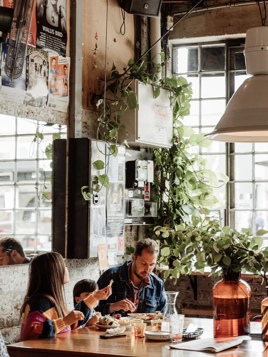 Family, cafe 2.jpg