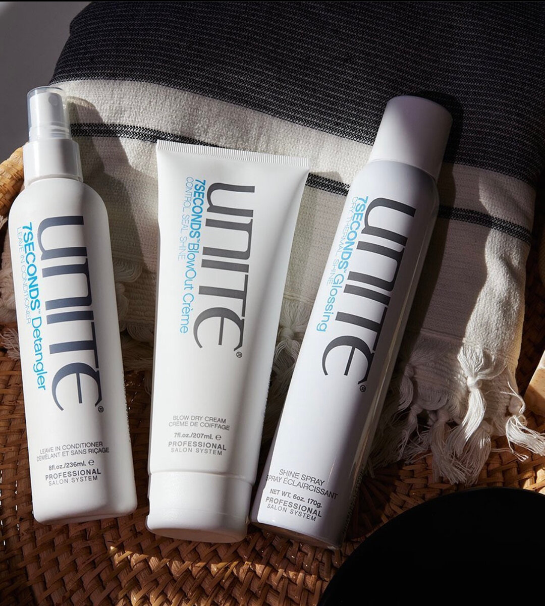 ☀︎ Prep your beach bag for summer with some of UNITES 7seconds line. ​​​​​​​​
​​​​​​​​
☀︎ The 7seconds detangler is a must for making sure your hair stays moisturized wether your playing at the beach or swimming in the pool. You&rsquo;ll want this pr