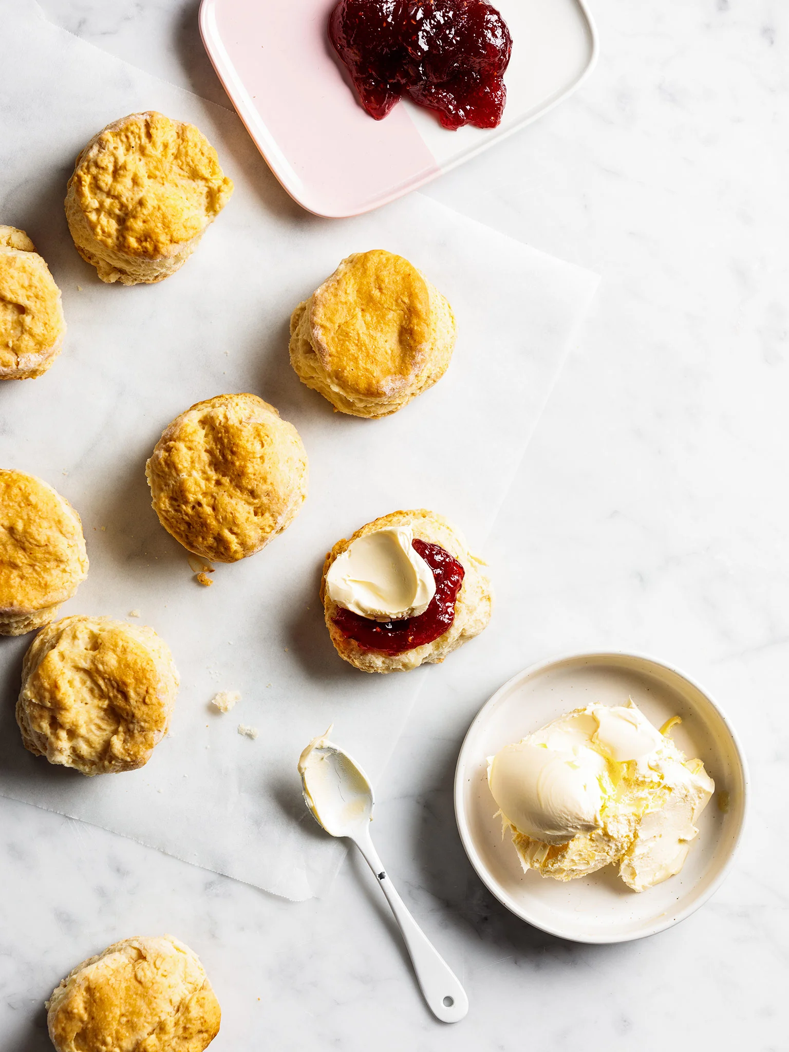 3-103-Ashgrove-Clotted-Cream-and-Scones-web.jpg