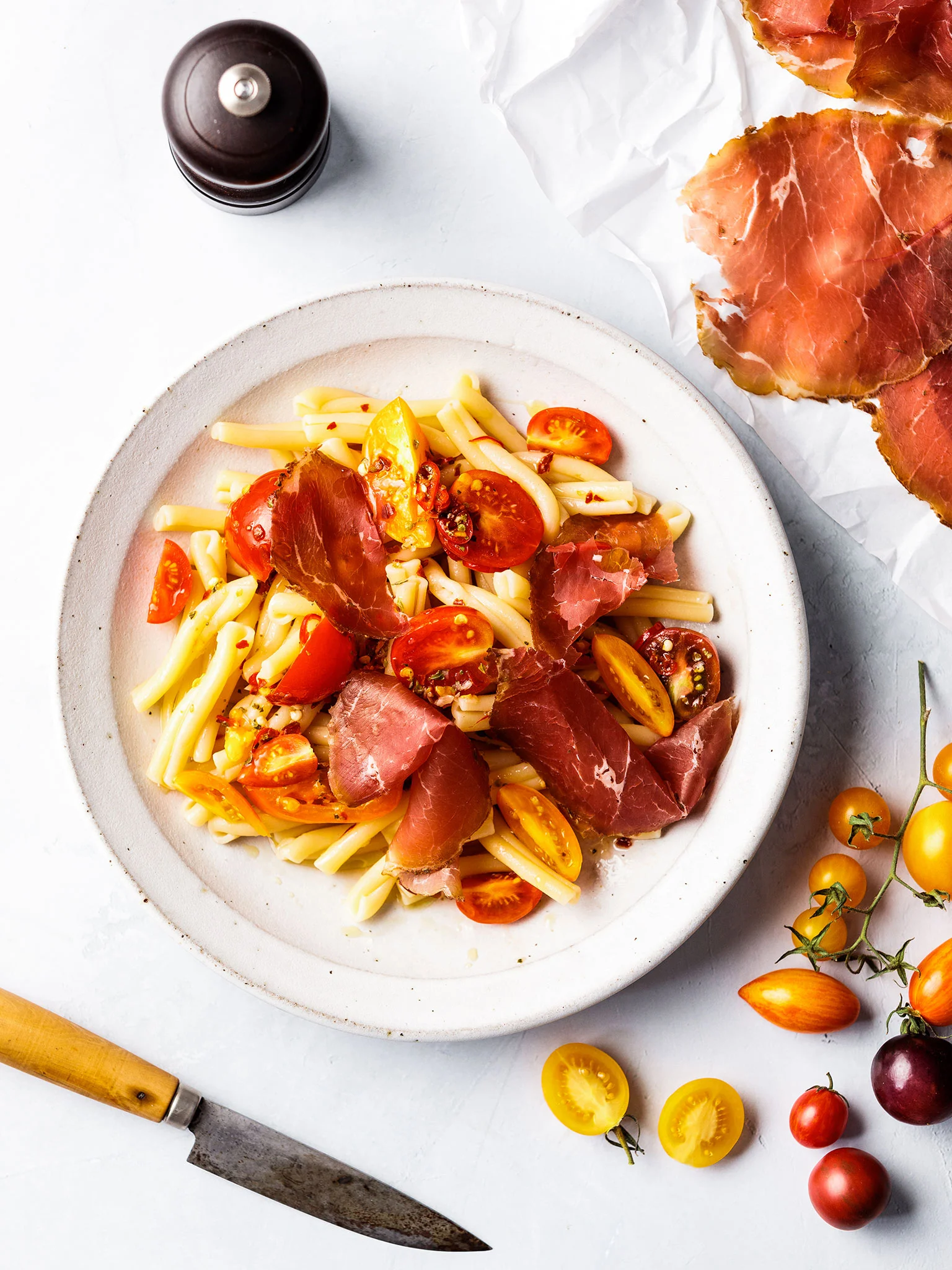 3-182-Barilla-2-Casarecce-with-Bresaola-and-Tomatoes-001-web.jpg