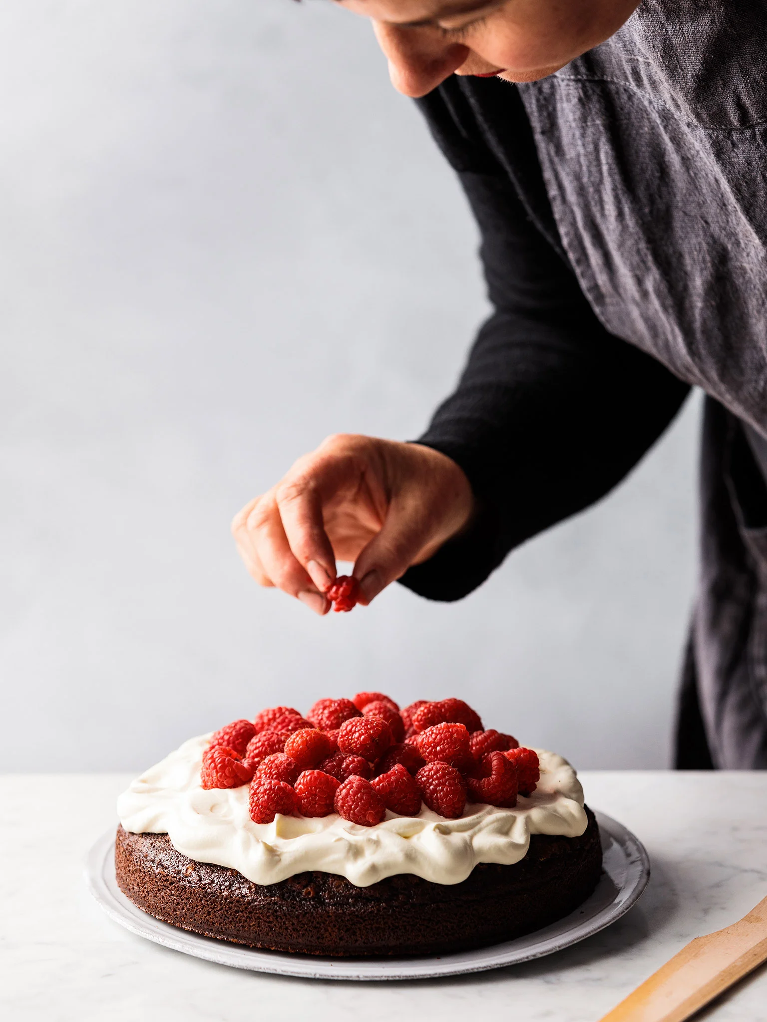 3-196-FourRoses-2-Nannas-Chocolate-Cake-002-web.jpg